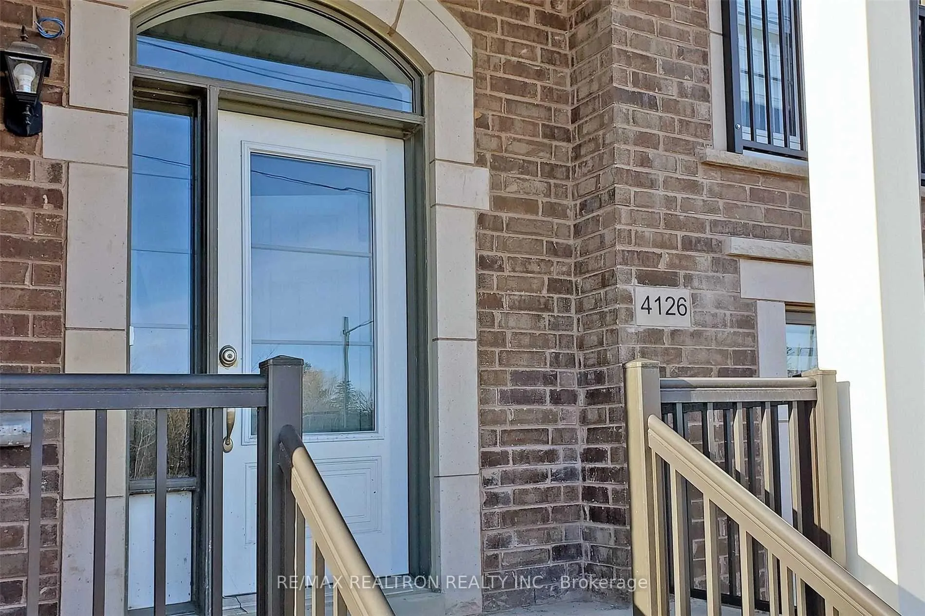 Photo 2 of Unit Upper Unit, 4126 Hwy 7 E, Markham, Unionville — HOMEH