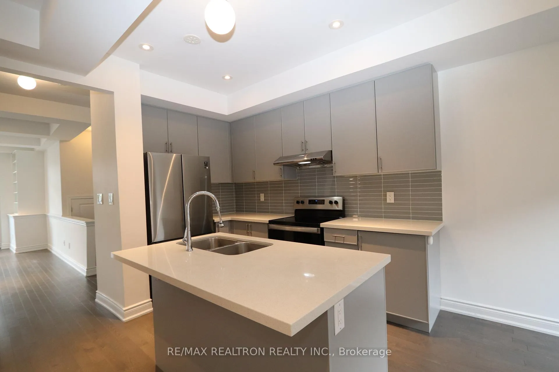 Photo 12 of Unit Upper Unit, 4126 Hwy 7 E, Markham, Unionville — HOMEH