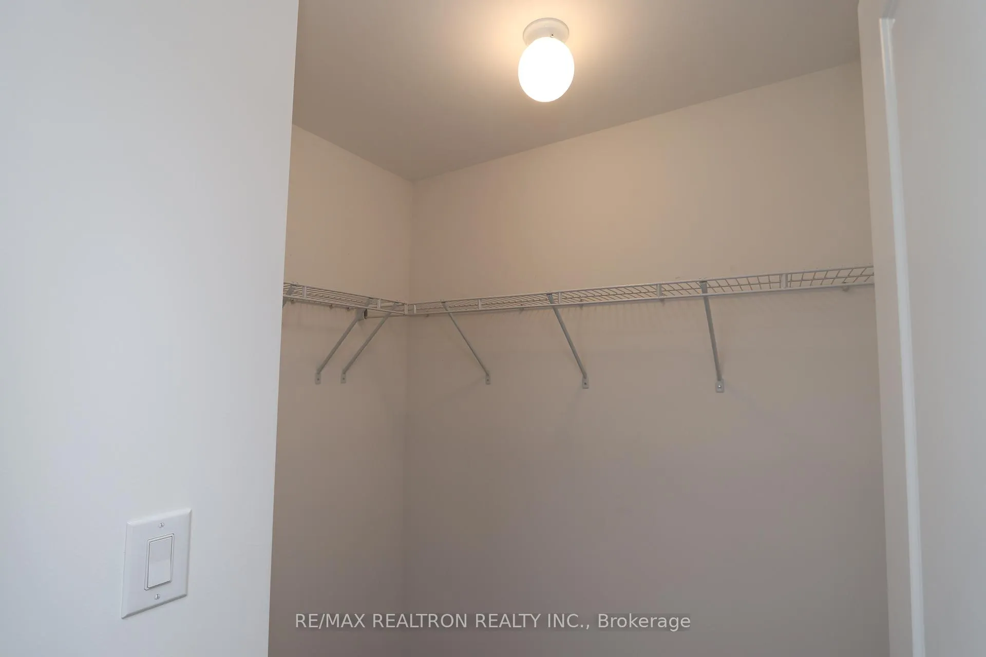 Photo 26 of Unit Upper Unit, 4126 Hwy 7 E, Markham, Unionville — HOMEH