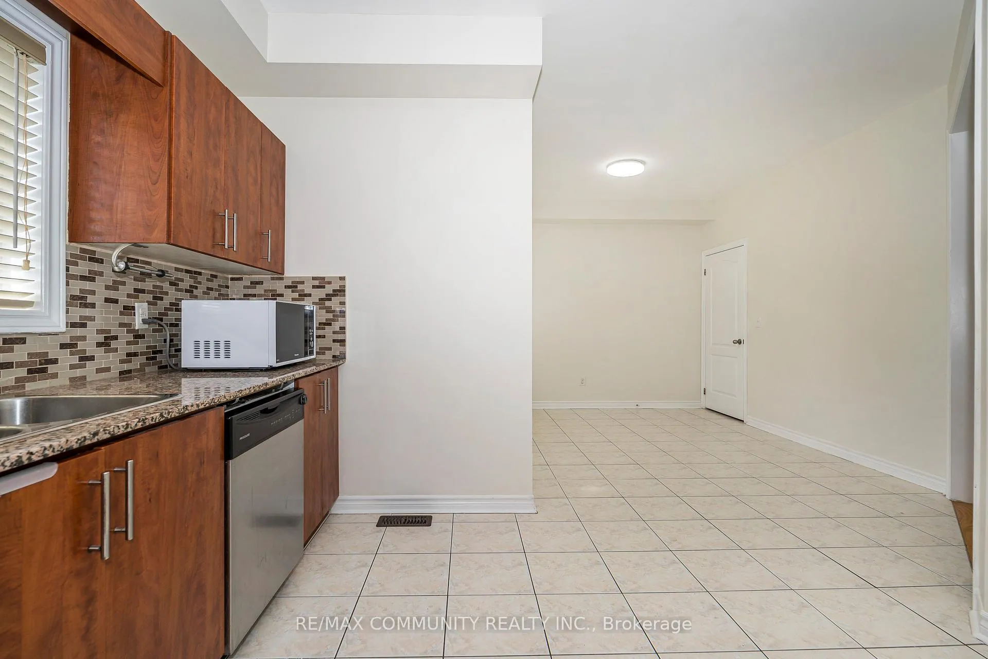 Photo 20 of 6 Moore's Court, Markham, Box Grove — HOMEH