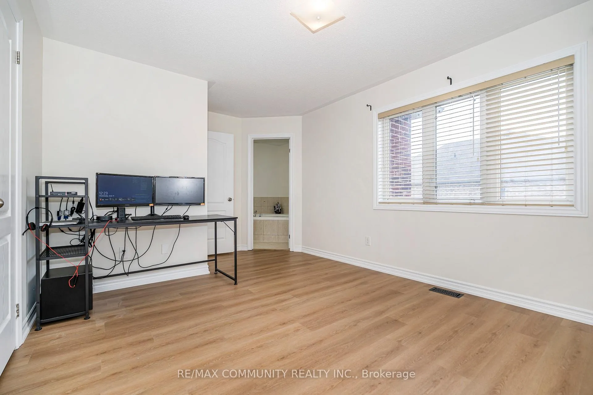 Photo 31 of 6 Moore's Court, Markham, Box Grove — HOMEH