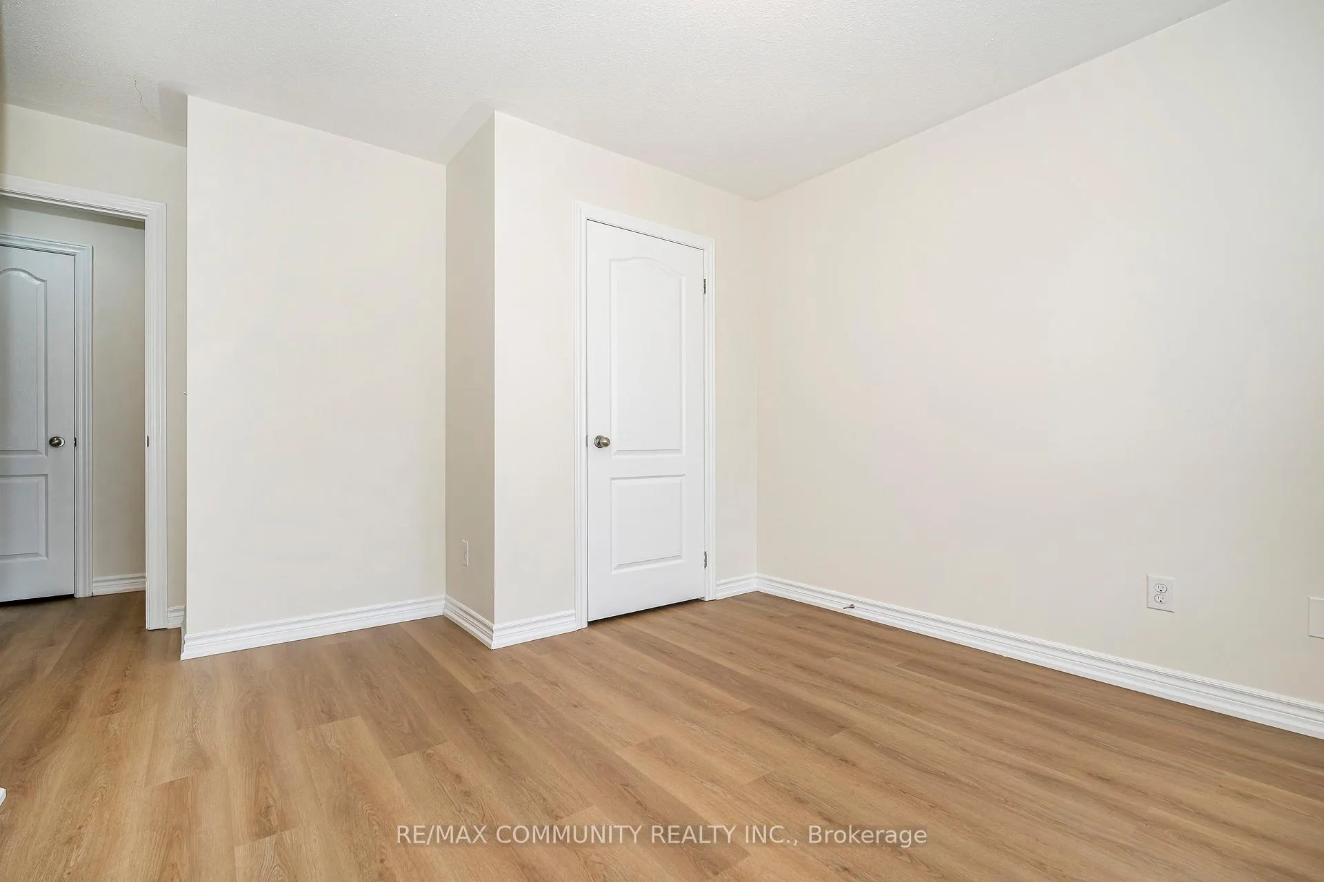 Photo 39 of 6 Moore's Court, Markham, Box Grove — HOMEH