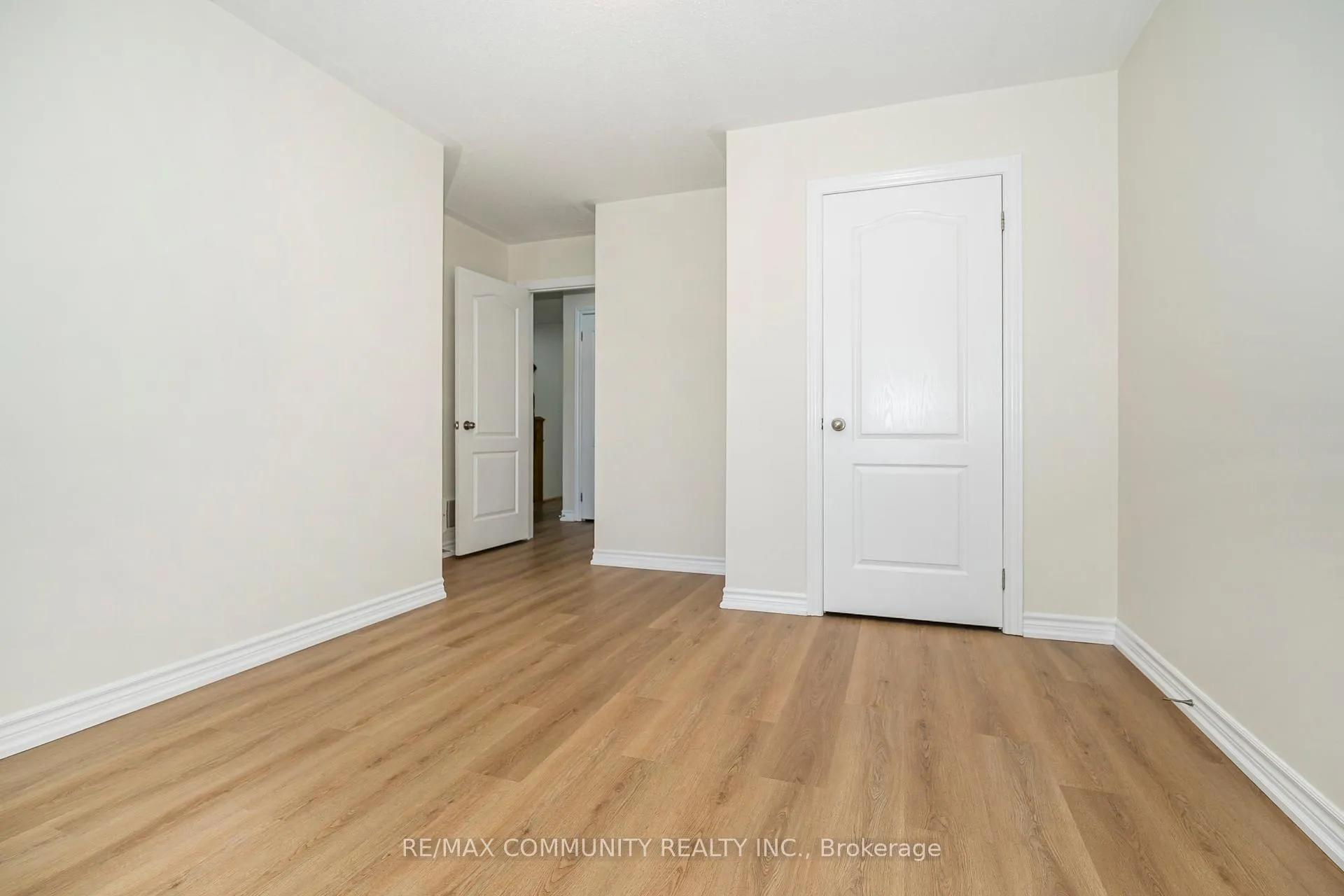 Photo 40 of 6 Moore's Court, Markham, Box Grove — HOMEH