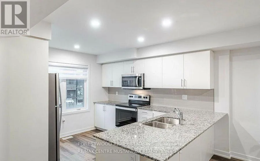 Photo 4 of Unit 11, 205 West Oak Trail S, Kitchener, Rosenburg — HOMEH