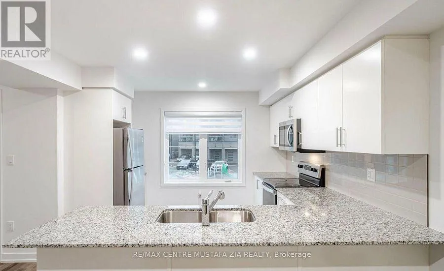 Photo 5 of Unit 11, 205 West Oak Trail S, Kitchener, Rosenburg — HOMEH