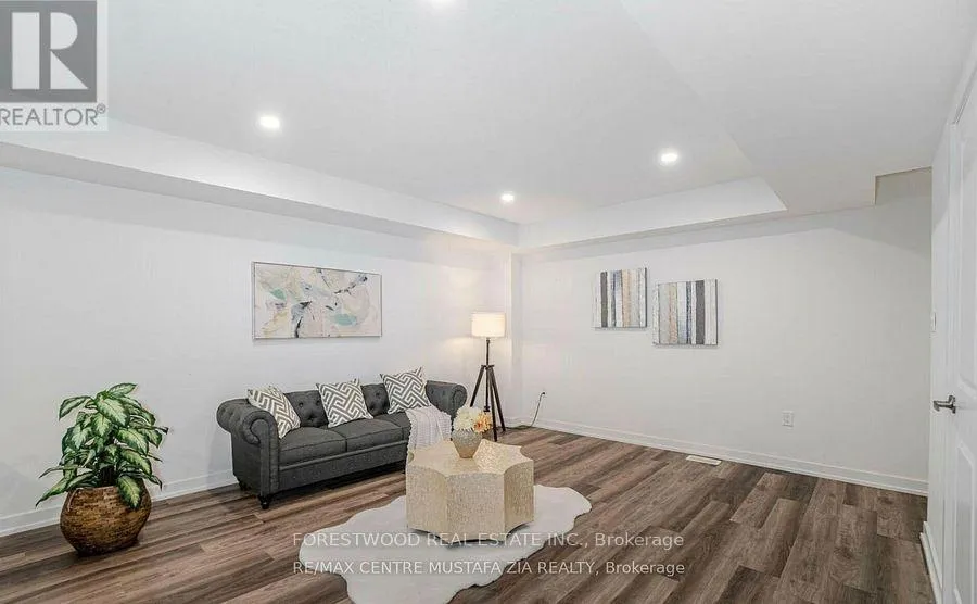 Photo 6 of Unit 11, 205 West Oak Trail S, Kitchener, Rosenburg — HOMEH