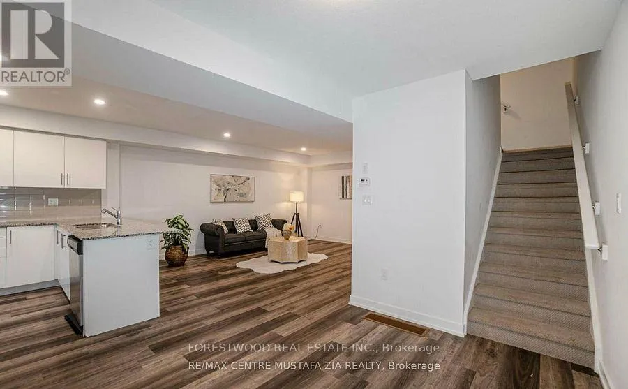 Photo 11 of Unit 11, 205 West Oak Trail S, Kitchener, Rosenburg — HOMEH