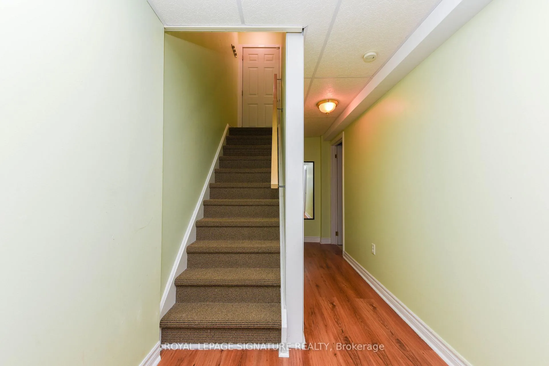 Photo 34 of 17 Baywell Crescent, Aurora, Bayview Wellington — HOMEH