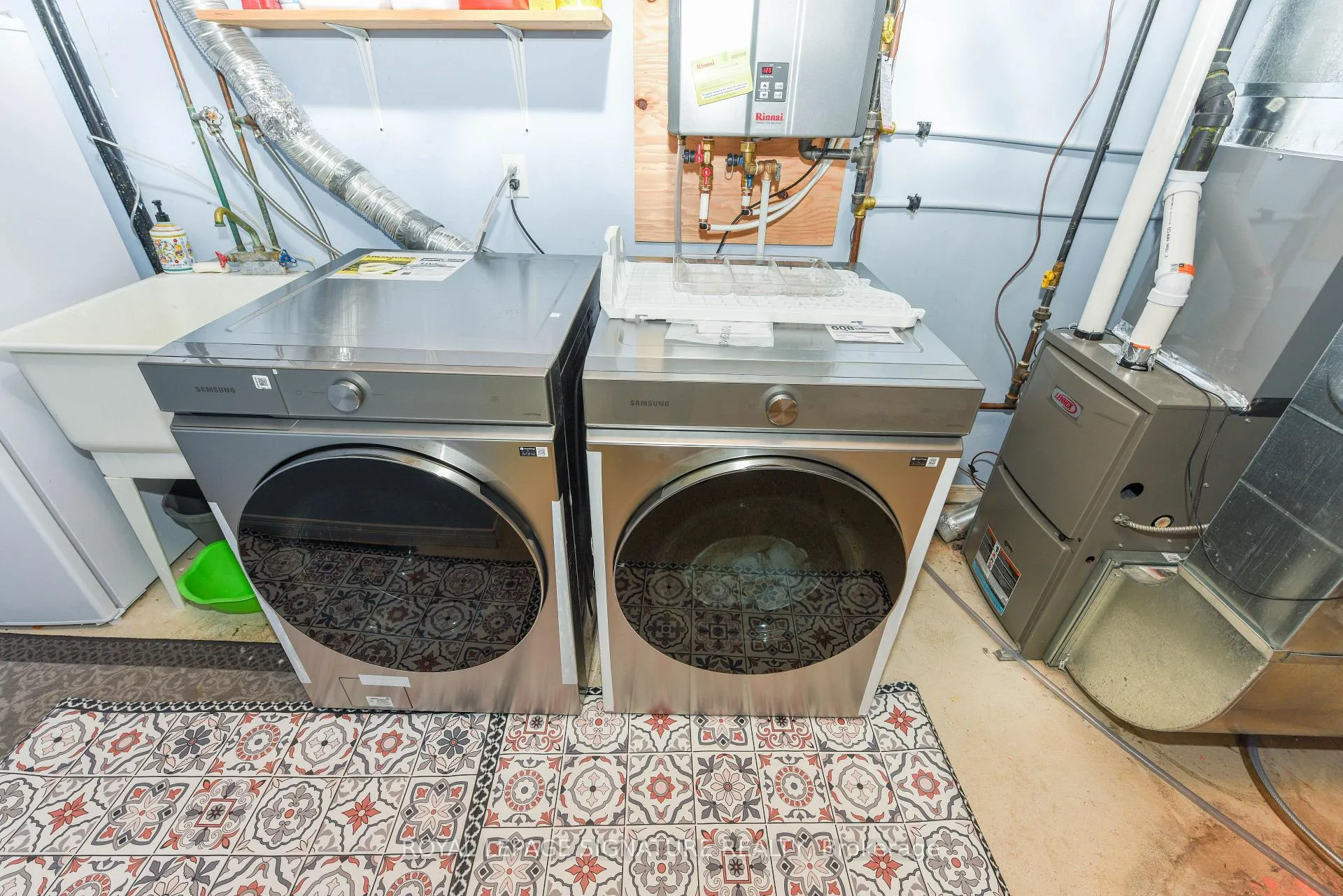Photo 37 of 17 Baywell Crescent, Aurora, Bayview Wellington — HOMEH
