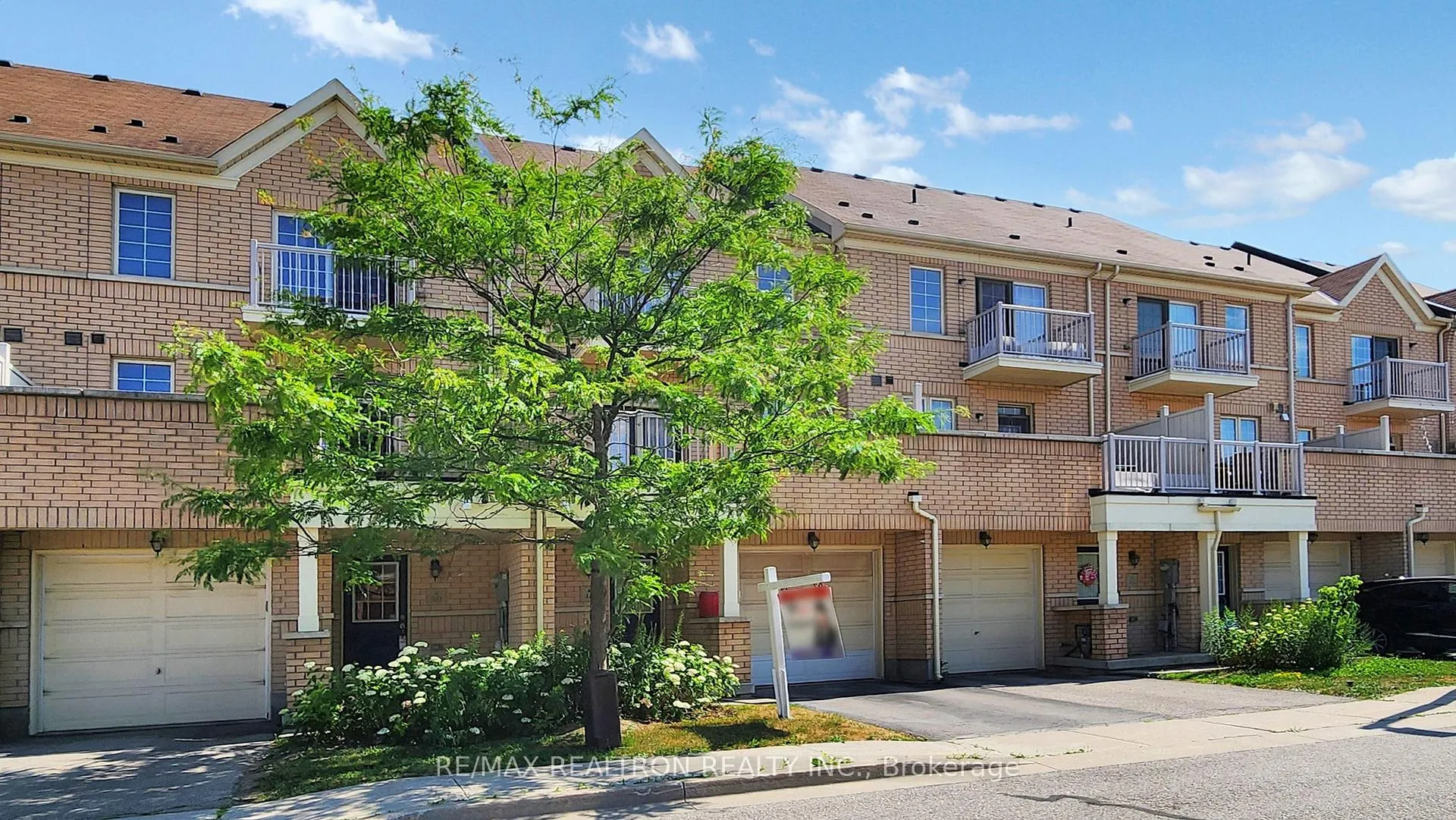 Photo 2 of Unit Upper Level, 48 Cathedral High Street, Markham, Cathedraltown — HOMEH