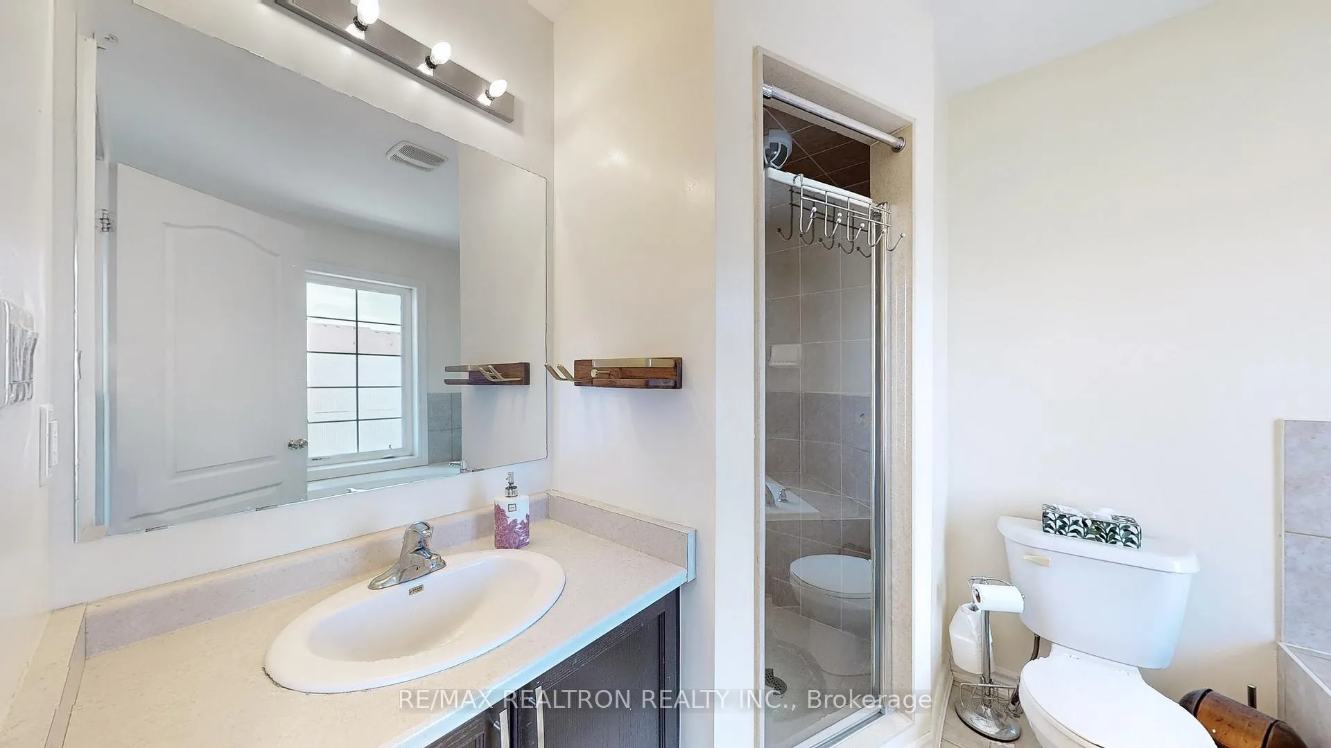 Photo 24 of Unit Upper Level, 48 Cathedral High Street, Markham, Cathedraltown — HOMEH