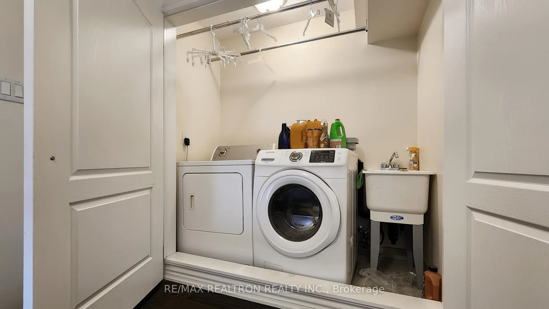 Photo 32 of Unit Upper Level, 48 Cathedral High Street, Markham, Cathedraltown — HOMEH