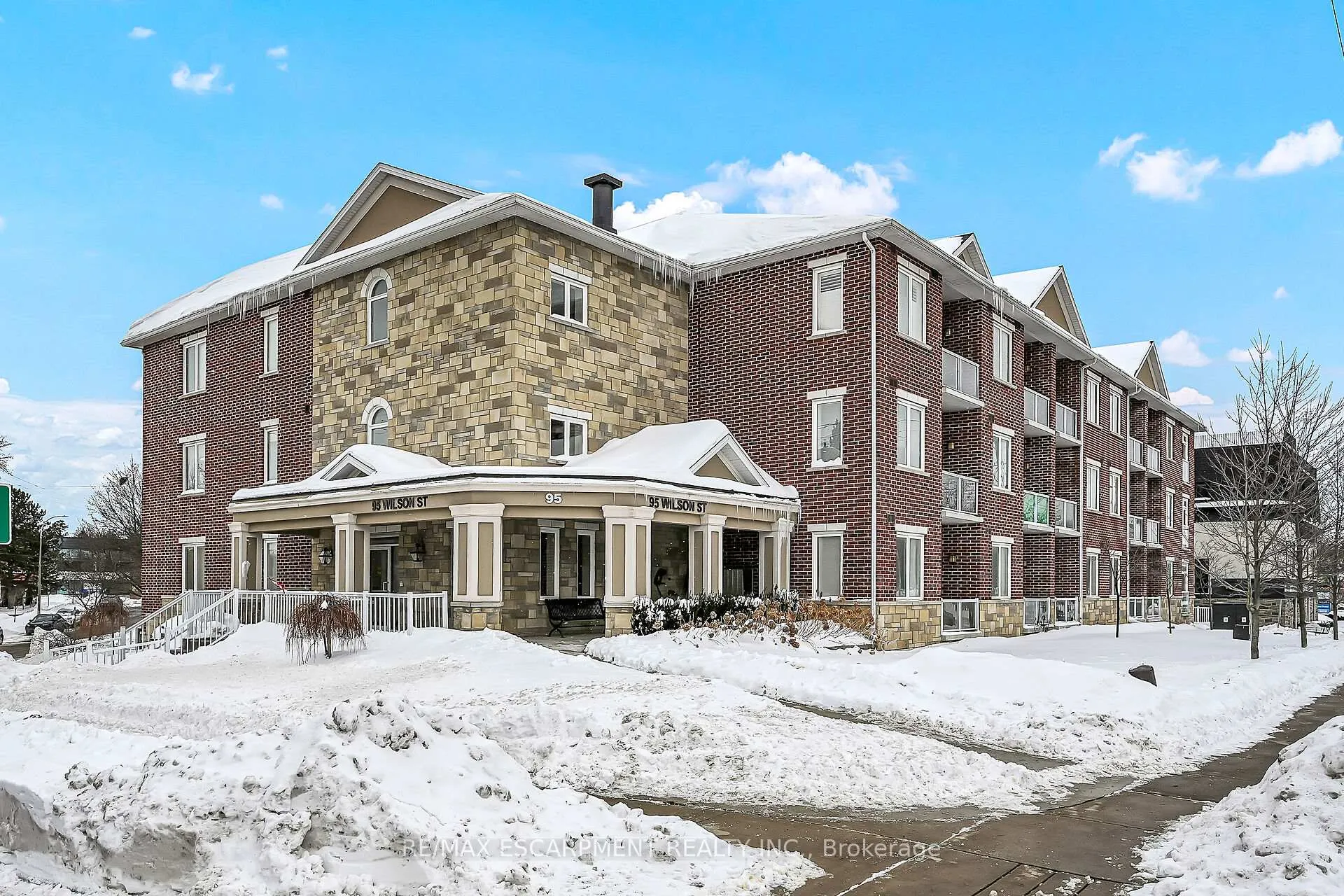 Front of Unit 101, 95 Wilson Street