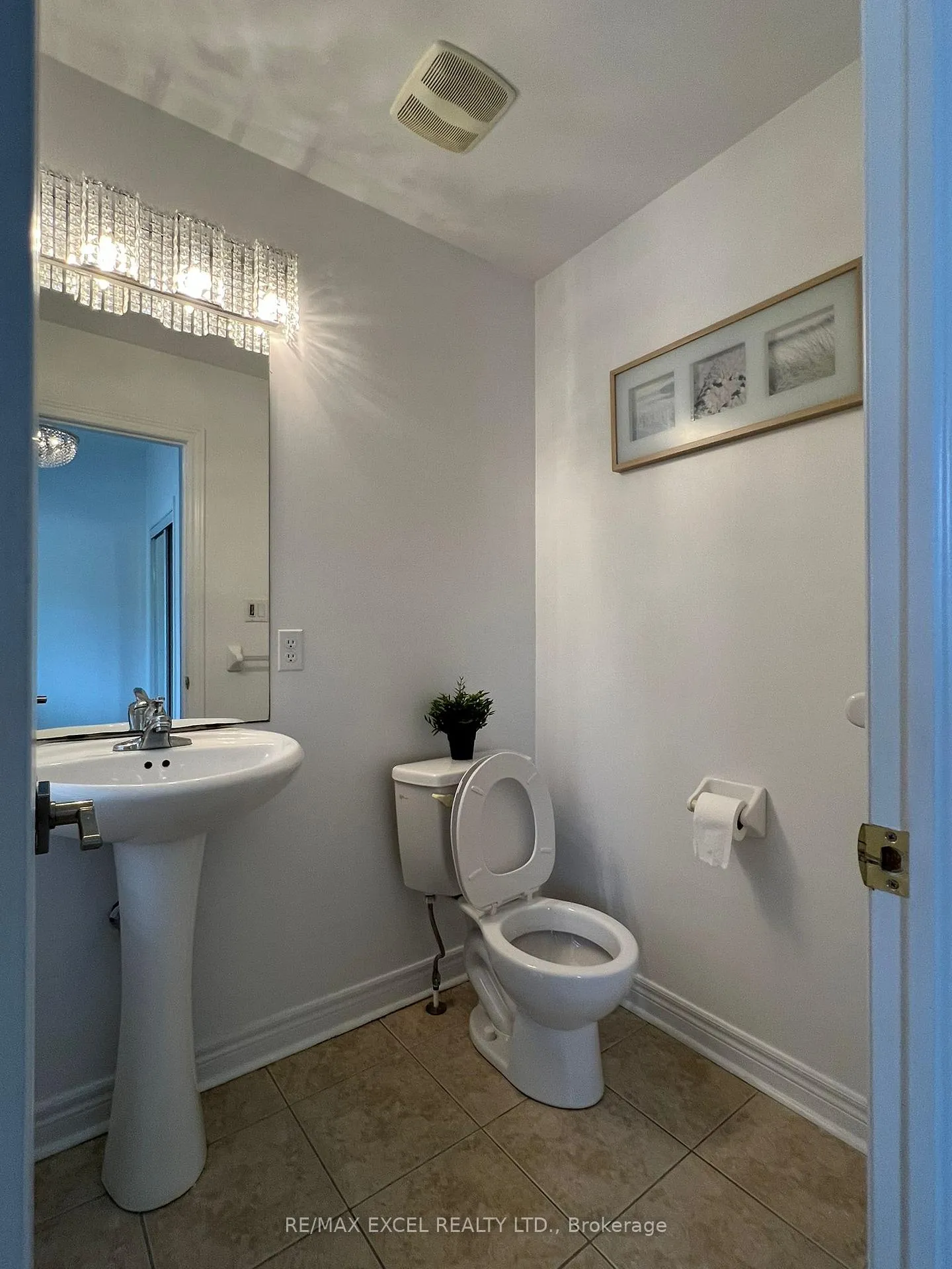 Photo 8 of 14 outerbrook Road, Markham, Greensborough — HOMEH