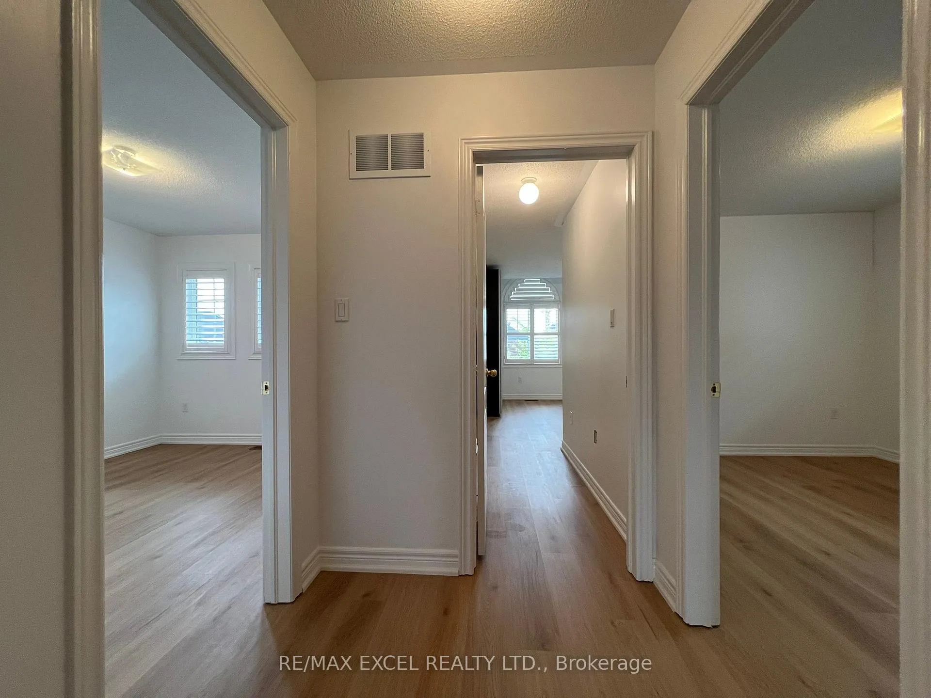 Photo 17 of 14 outerbrook Road, Markham, Greensborough — HOMEH