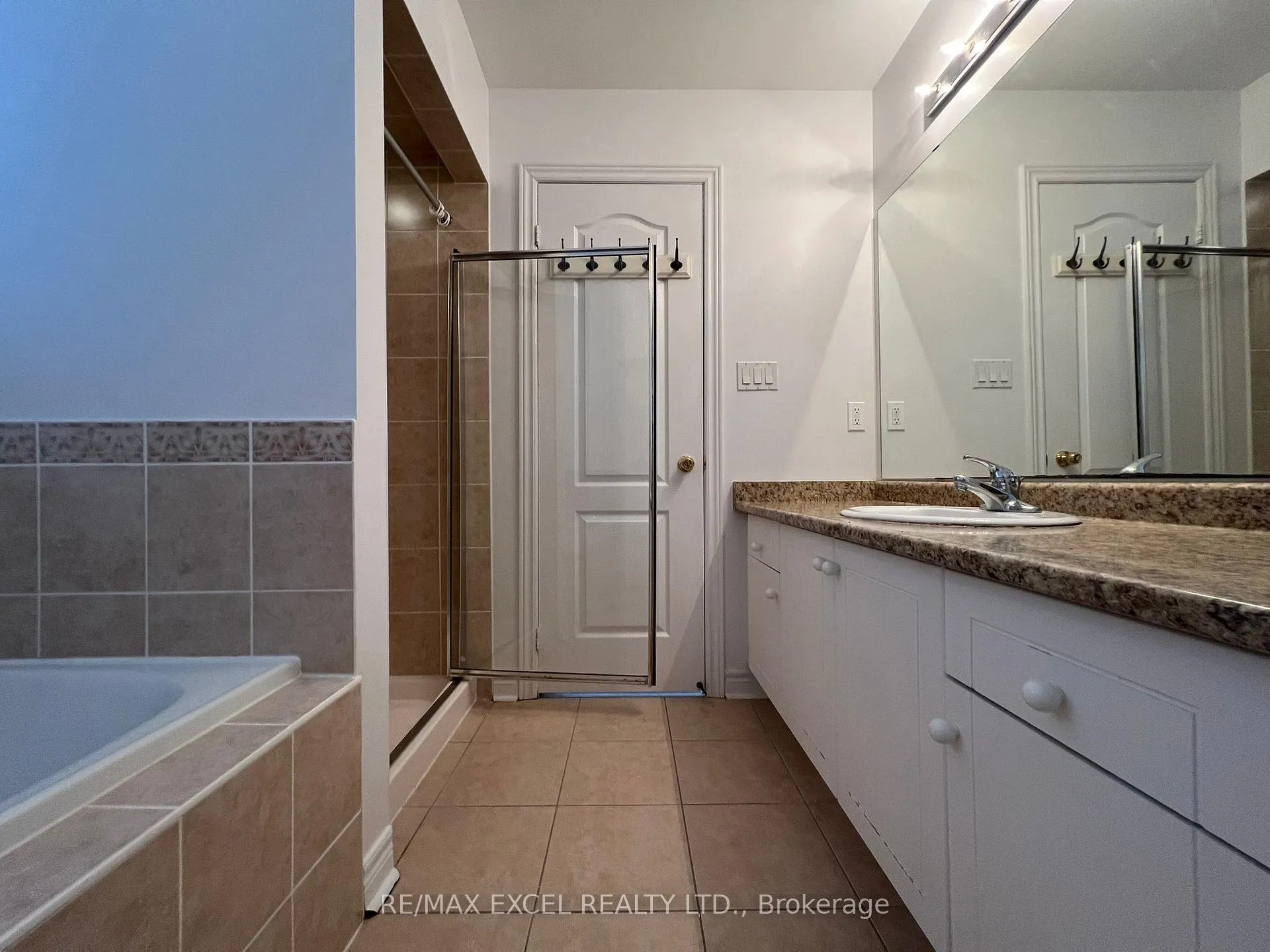 Photo 18 of 14 outerbrook Road, Markham, Greensborough — HOMEH