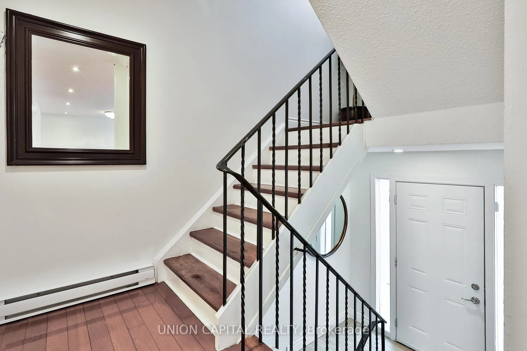 Photo 4 of Unit 14, 97 Henderson Avenue, Markham, Grandview — HOMEH
