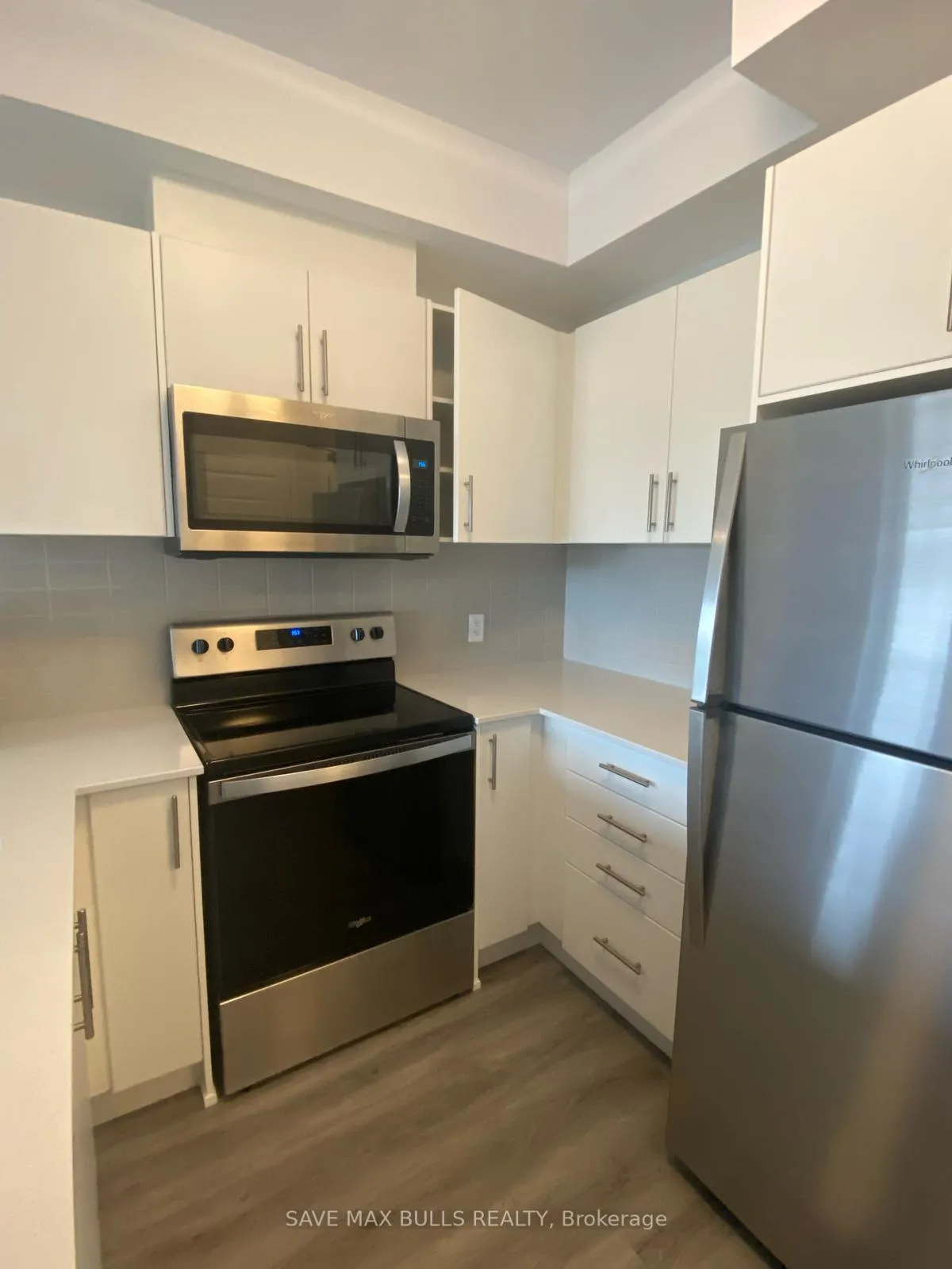 Photo 2 of Unit 403, 1000 Lackner Boulevard, Kitchener — HOMEH