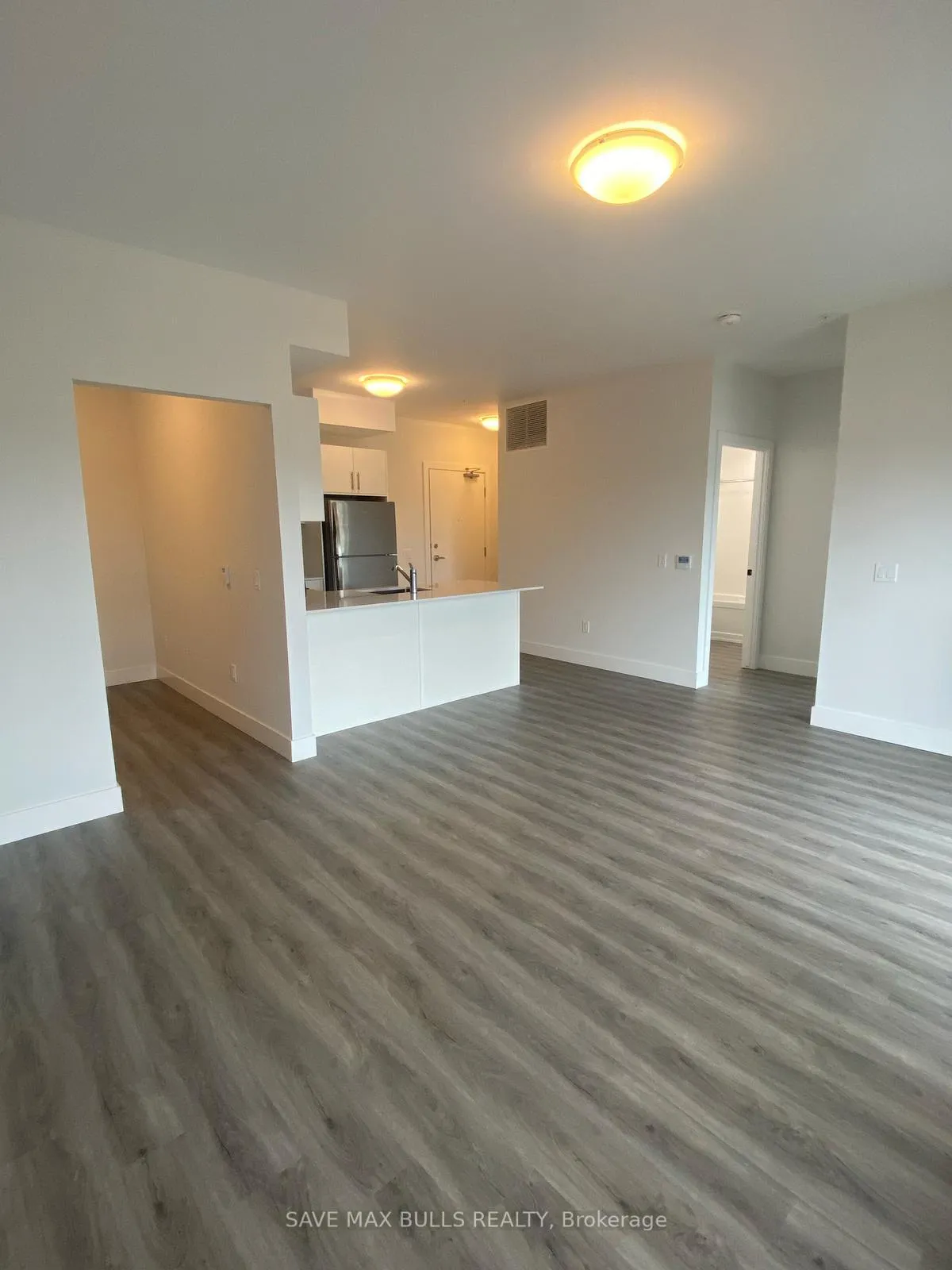 Photo 4 of Unit 403, 1000 Lackner Boulevard, Kitchener — HOMEH