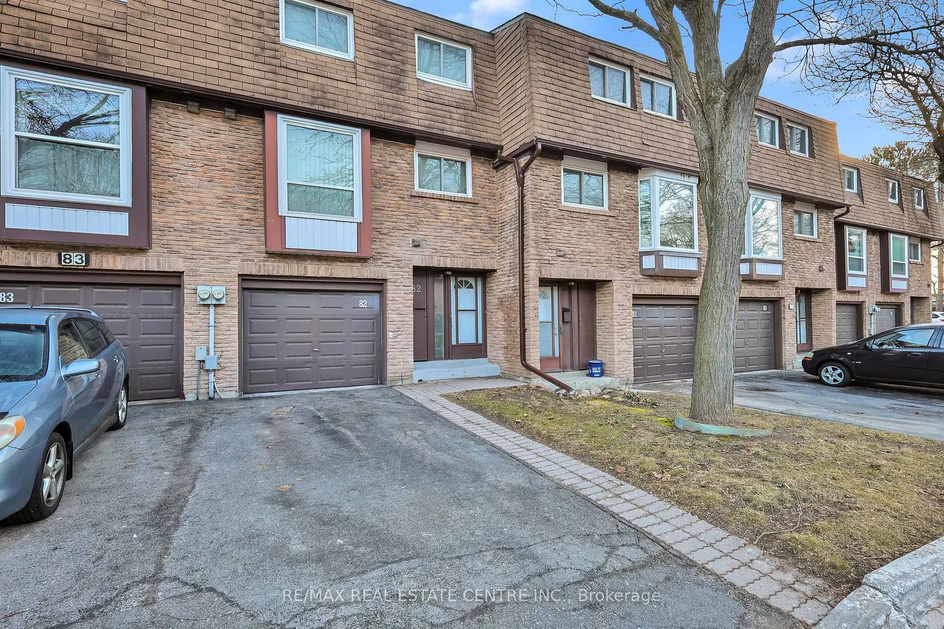 Photo 2 of Unit 82, 222 Pearson Street, Oshawa, O'Neill — HOMEH