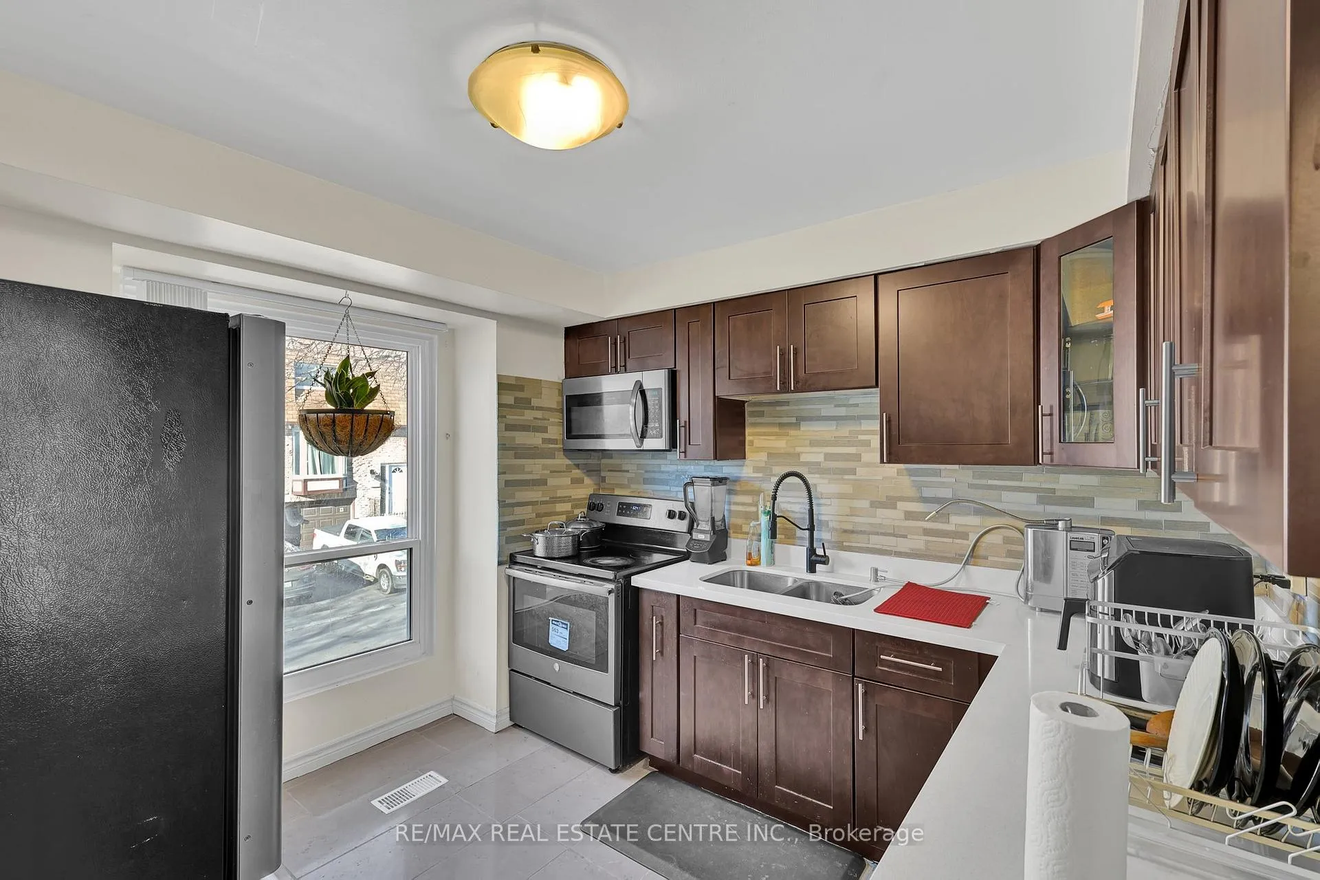 Photo 9 of Unit 82, 222 Pearson Street, Oshawa, O'Neill — HOMEH