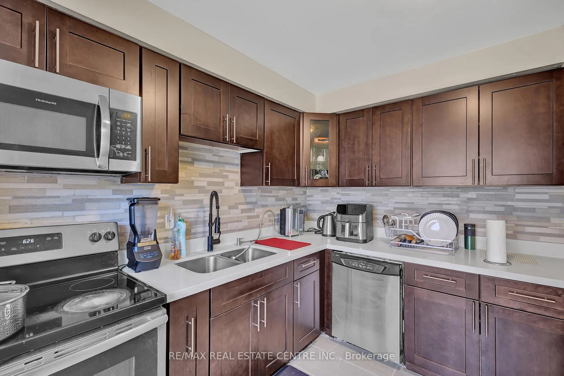 Photo 10 of Unit 82, 222 Pearson Street, Oshawa, O'Neill — HOMEH