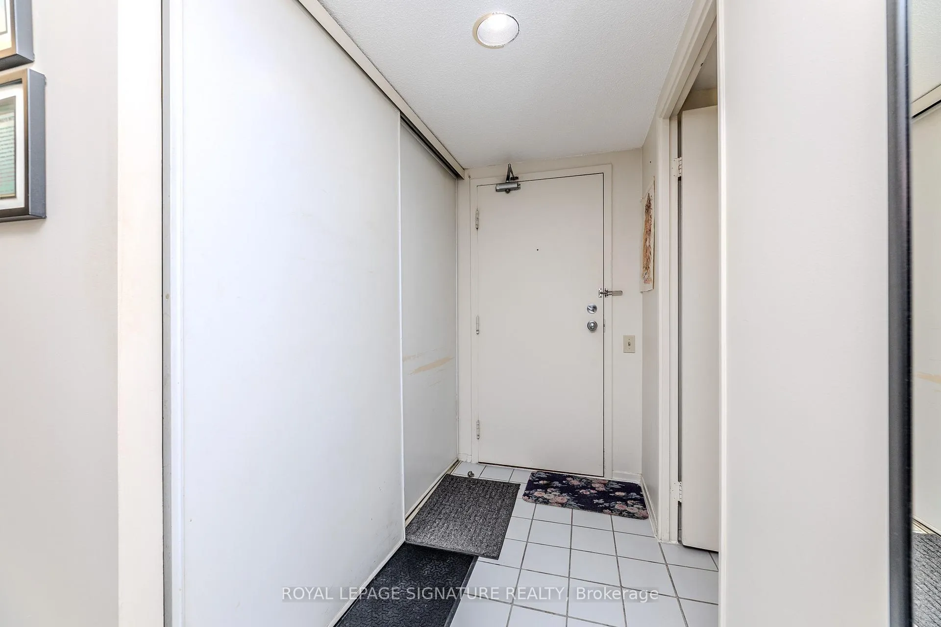 Photo 8 of Unit 808, 2460 Eglinton Avenue E, Scarborough, Eglinton East — HOMEH