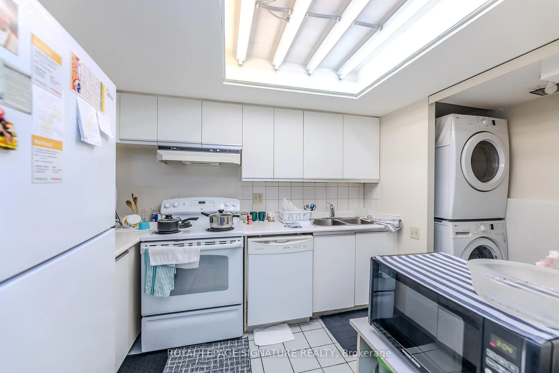Photo 10 of Unit 808, 2460 Eglinton Avenue E, Scarborough, Eglinton East — HOMEH