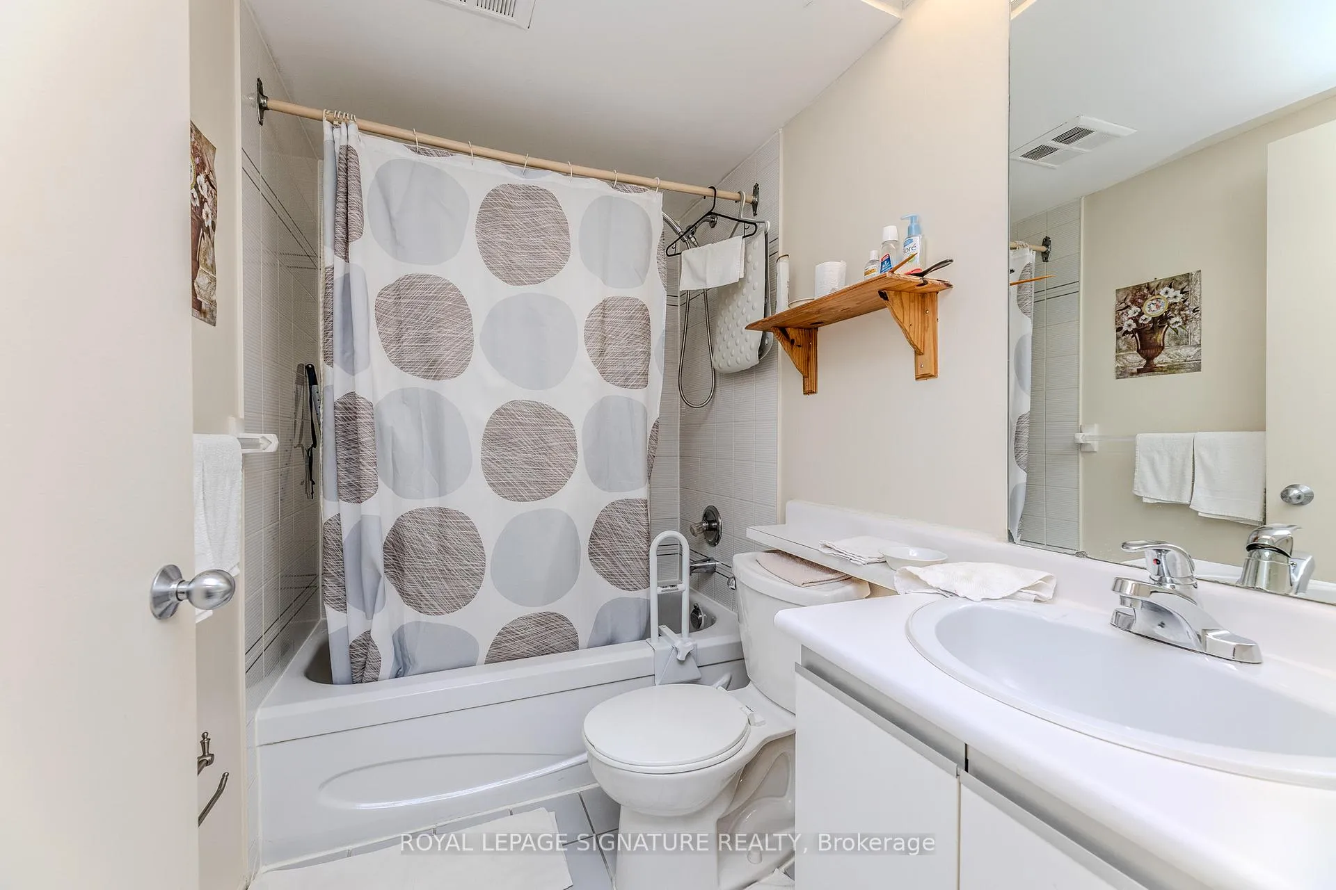 Photo 13 of Unit 808, 2460 Eglinton Avenue E, Scarborough, Eglinton East — HOMEH