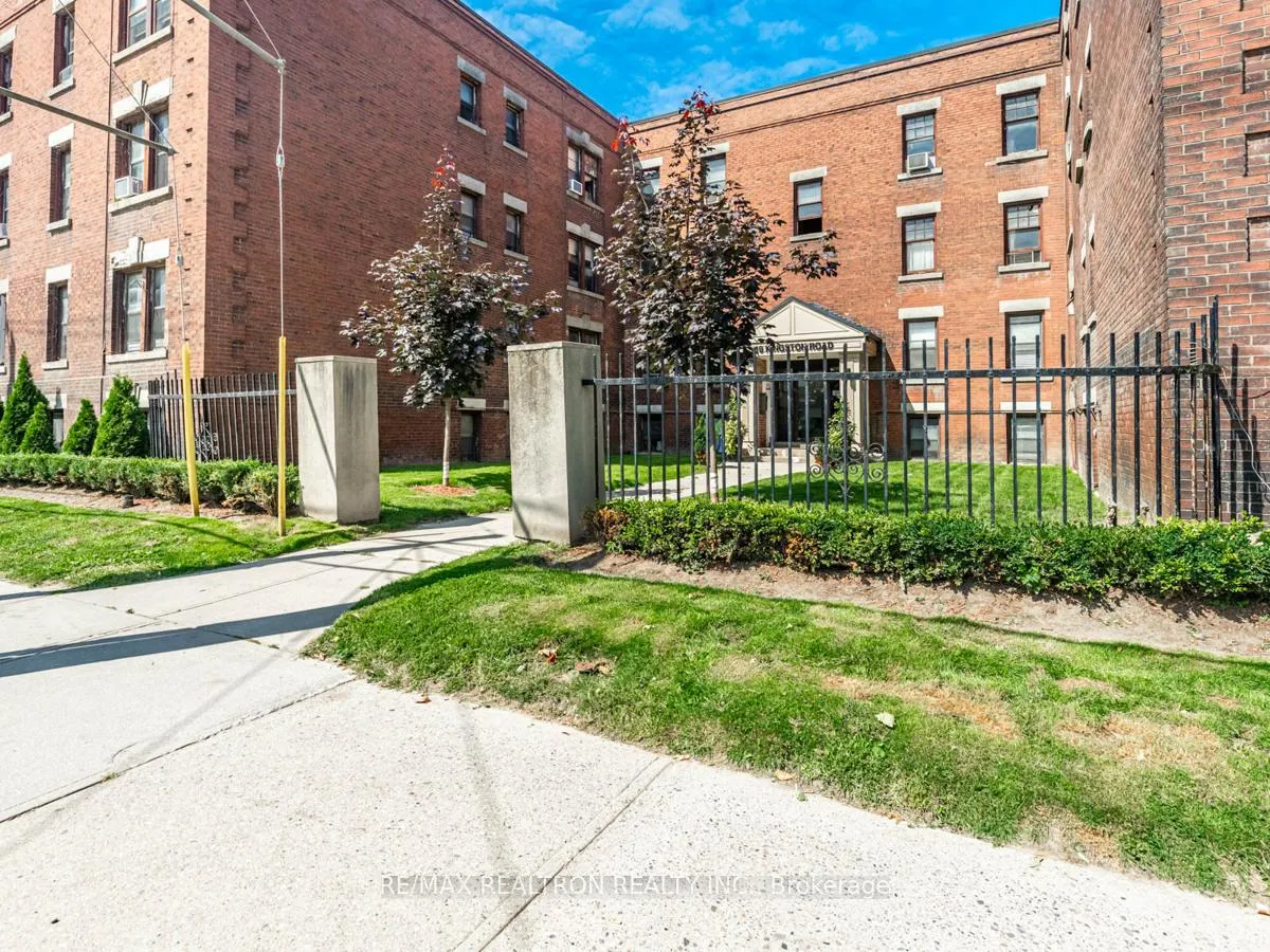 Photo 2 of Unit 77, 12 Kingston Road, Toronto, Woodbine Corridor — HOMEH