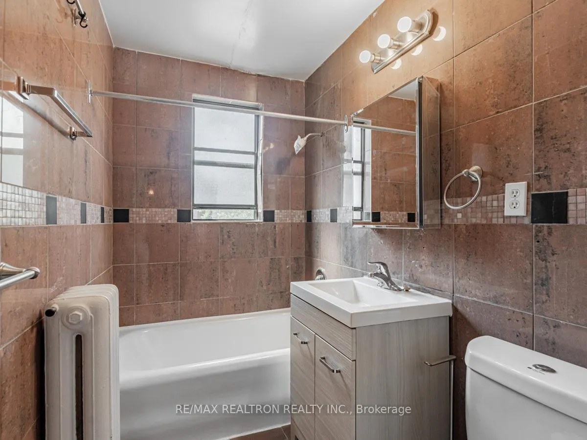 Photo 23 of Unit 77, 12 Kingston Road, Toronto, Woodbine Corridor — HOMEH