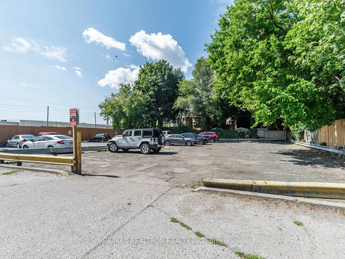 Photo 25 of Unit 77, 12 Kingston Road, Toronto, Woodbine Corridor — HOMEH