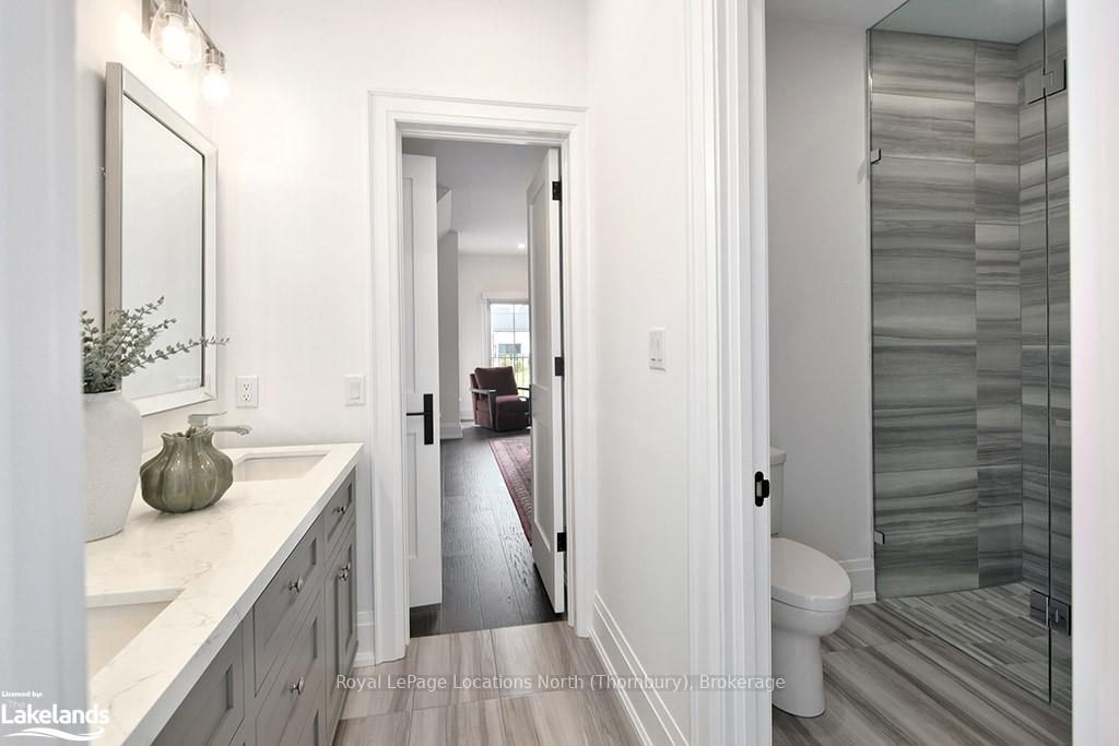 Photo 24 of 122 Maryward Crescent, Blue Mountains — HOMEH
