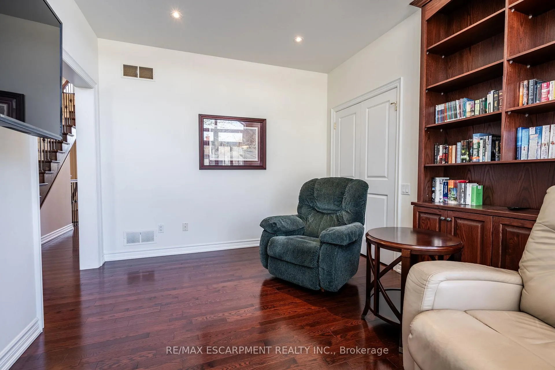 Photo 8 of Unit 4, 165 Glendale Avenue, St. Catharines, Glendale/Glenridge — HOMEH