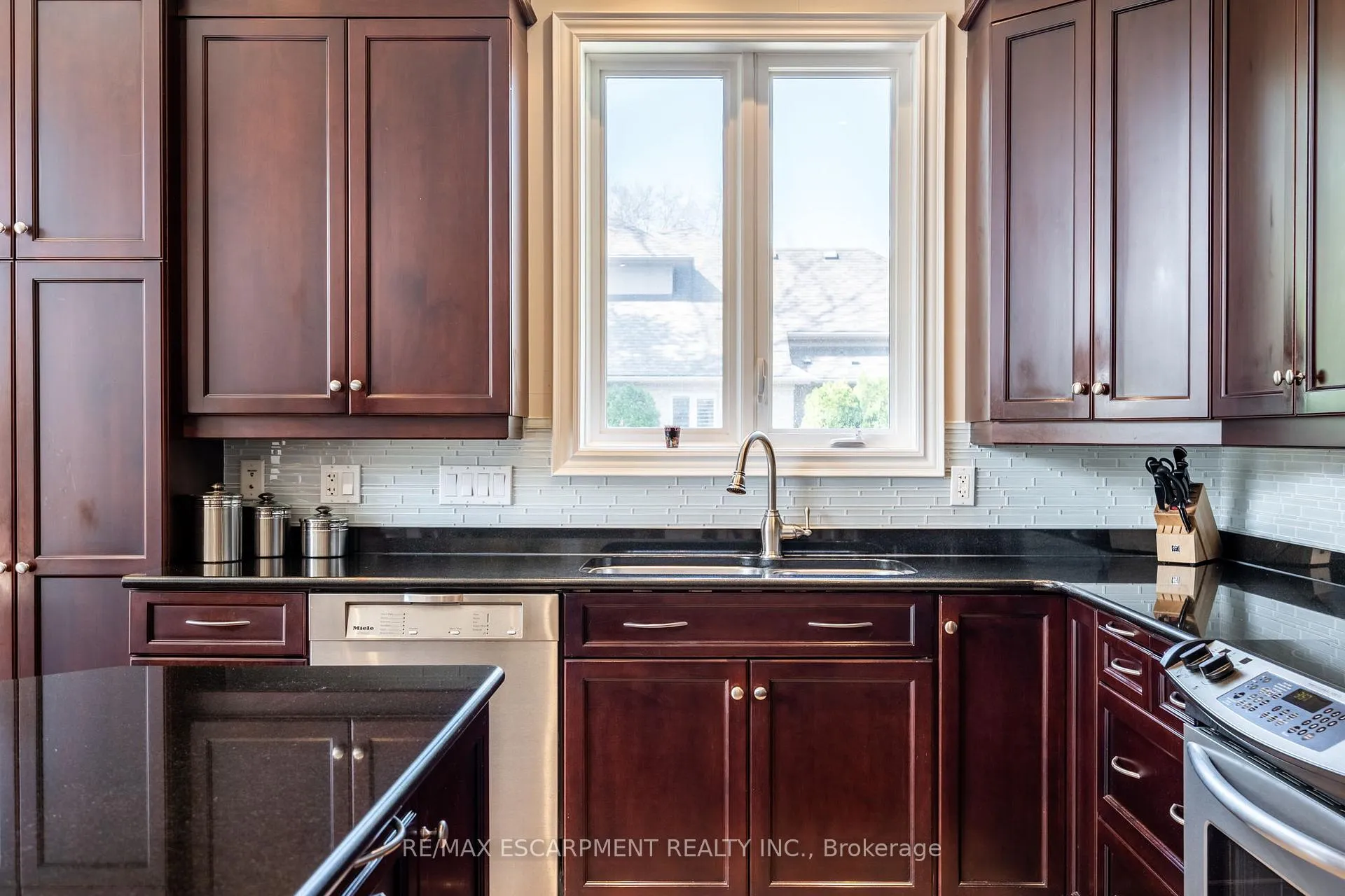 Photo 15 of Unit 4, 165 Glendale Avenue, St. Catharines, Glendale/Glenridge — HOMEH