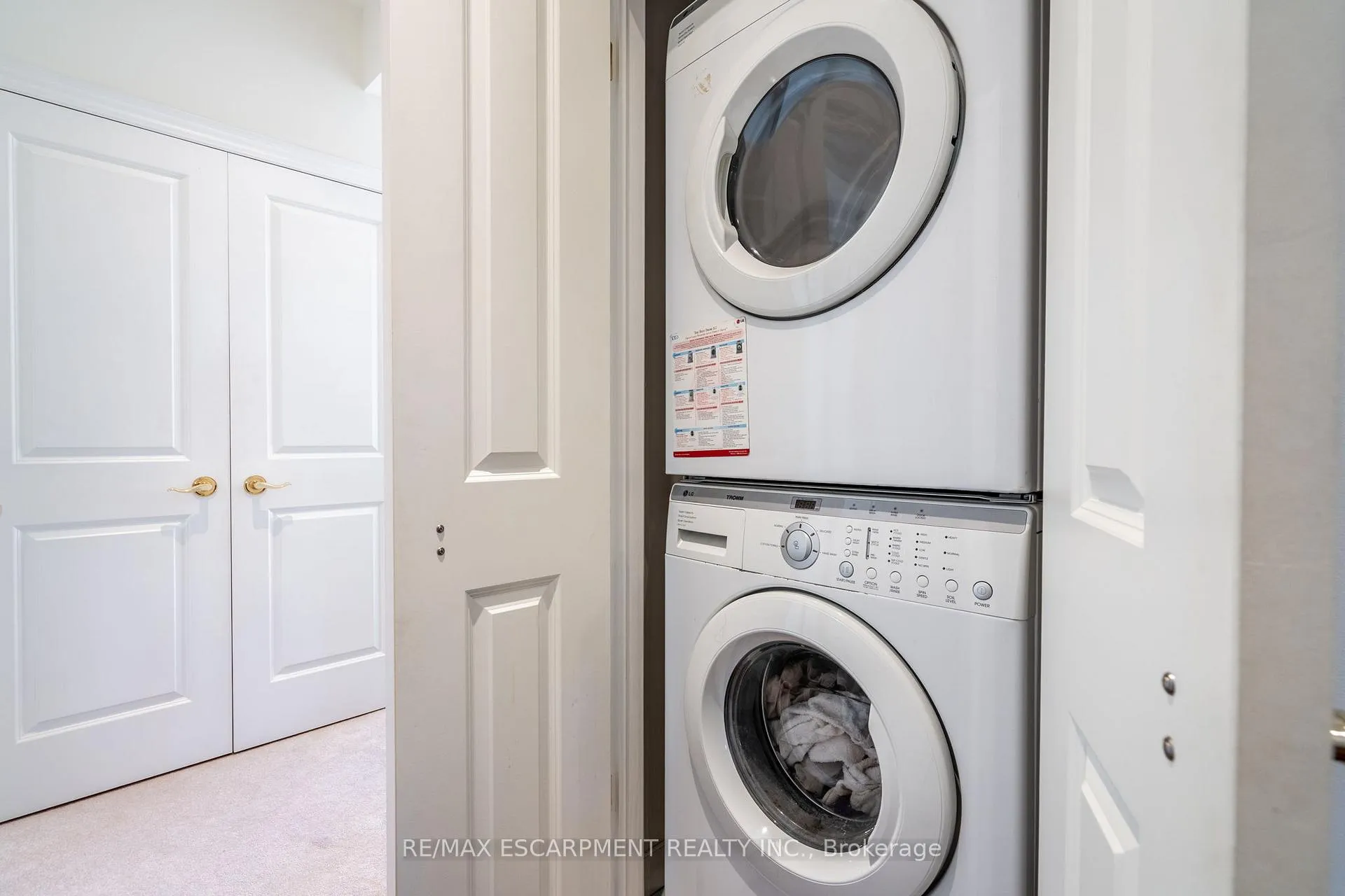 Photo 24 of Unit 4, 165 Glendale Avenue, St. Catharines, Glendale/Glenridge — HOMEH