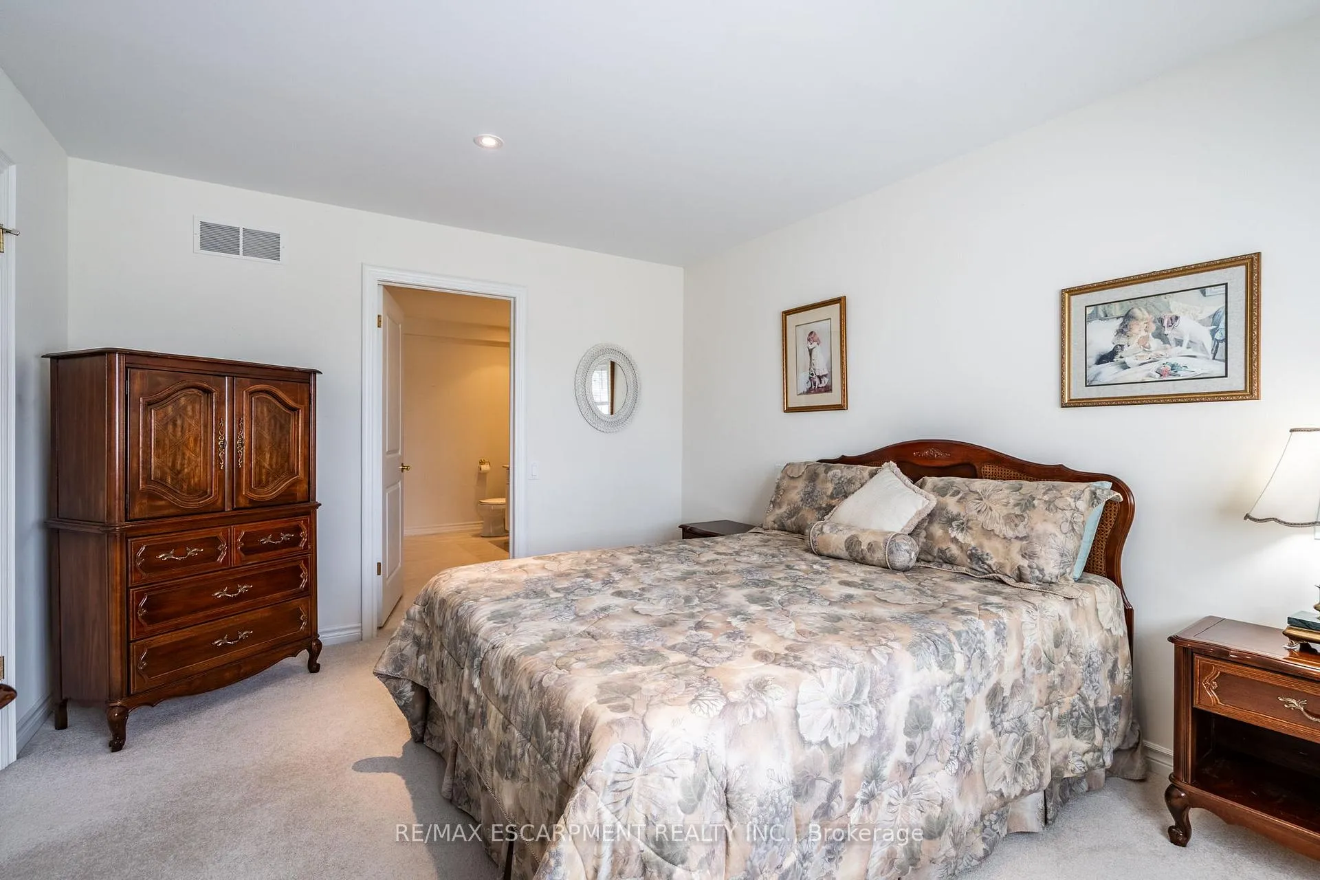 Photo 33 of Unit 4, 165 Glendale Avenue, St. Catharines, Glendale/Glenridge — HOMEH