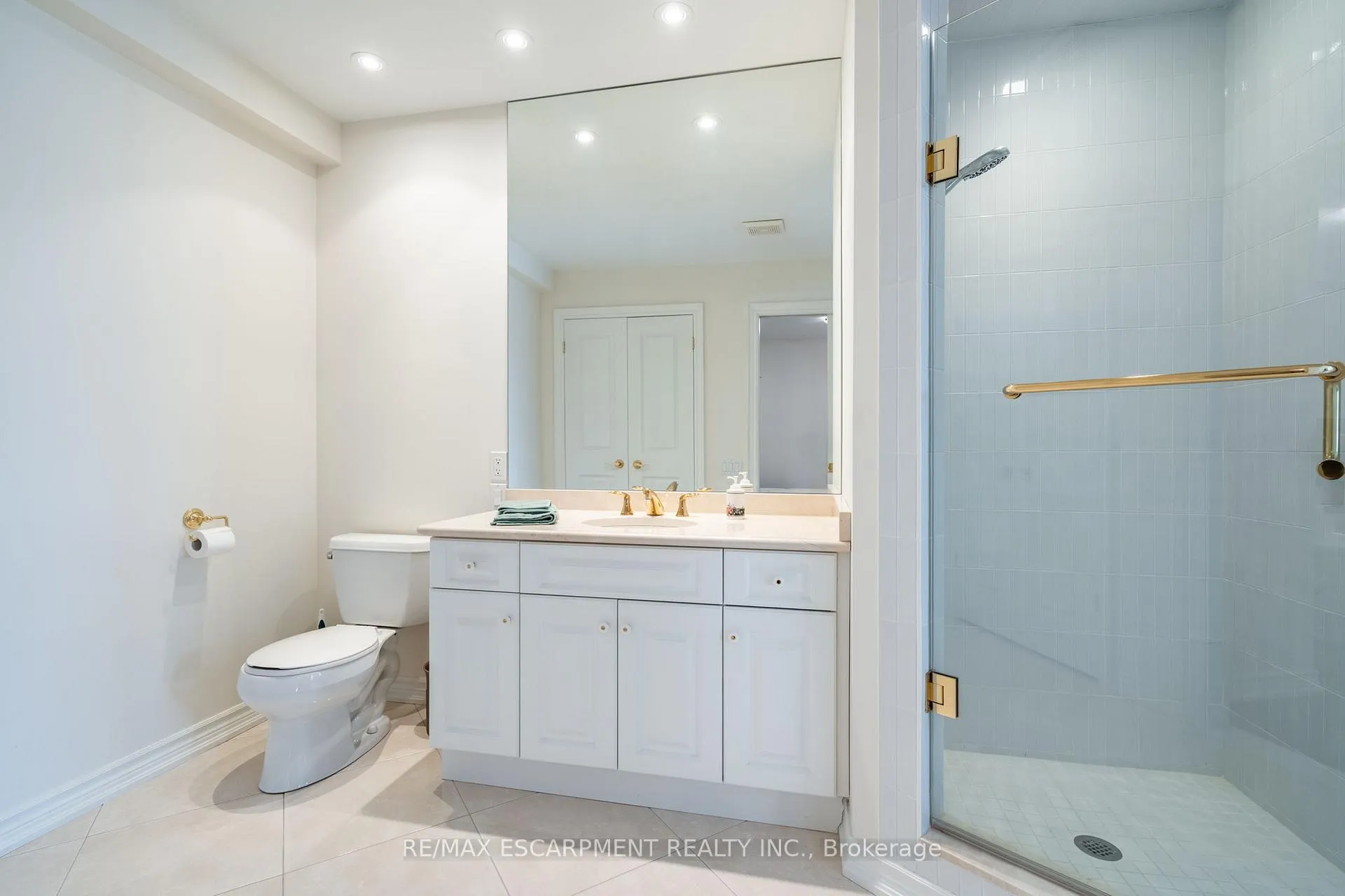 Photo 35 of Unit 4, 165 Glendale Avenue, St. Catharines, Glendale/Glenridge — HOMEH