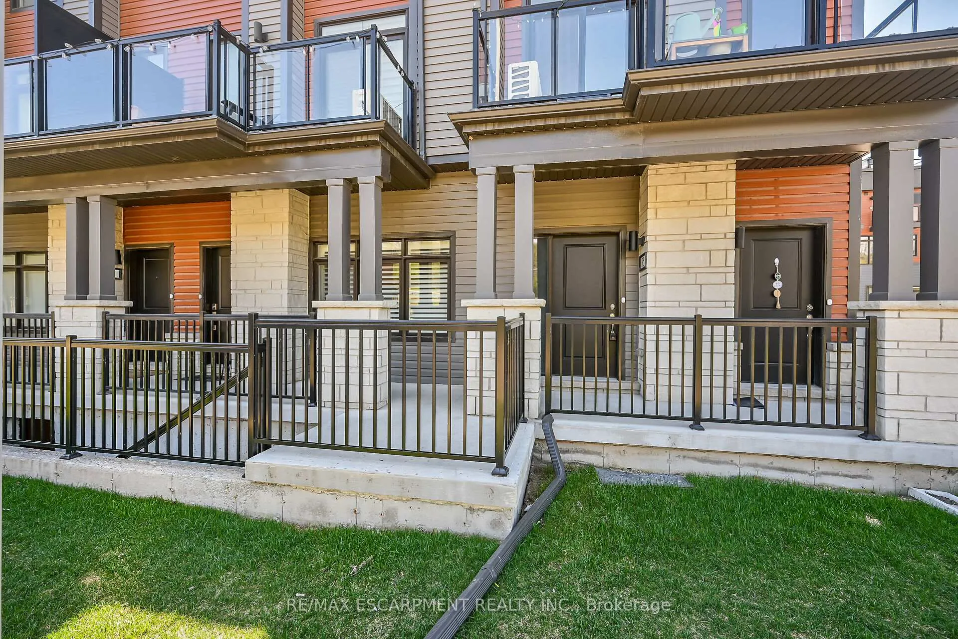 Photo 4 of Unit 35, 2 Willow Street, Brant, Paris — HOMEH
