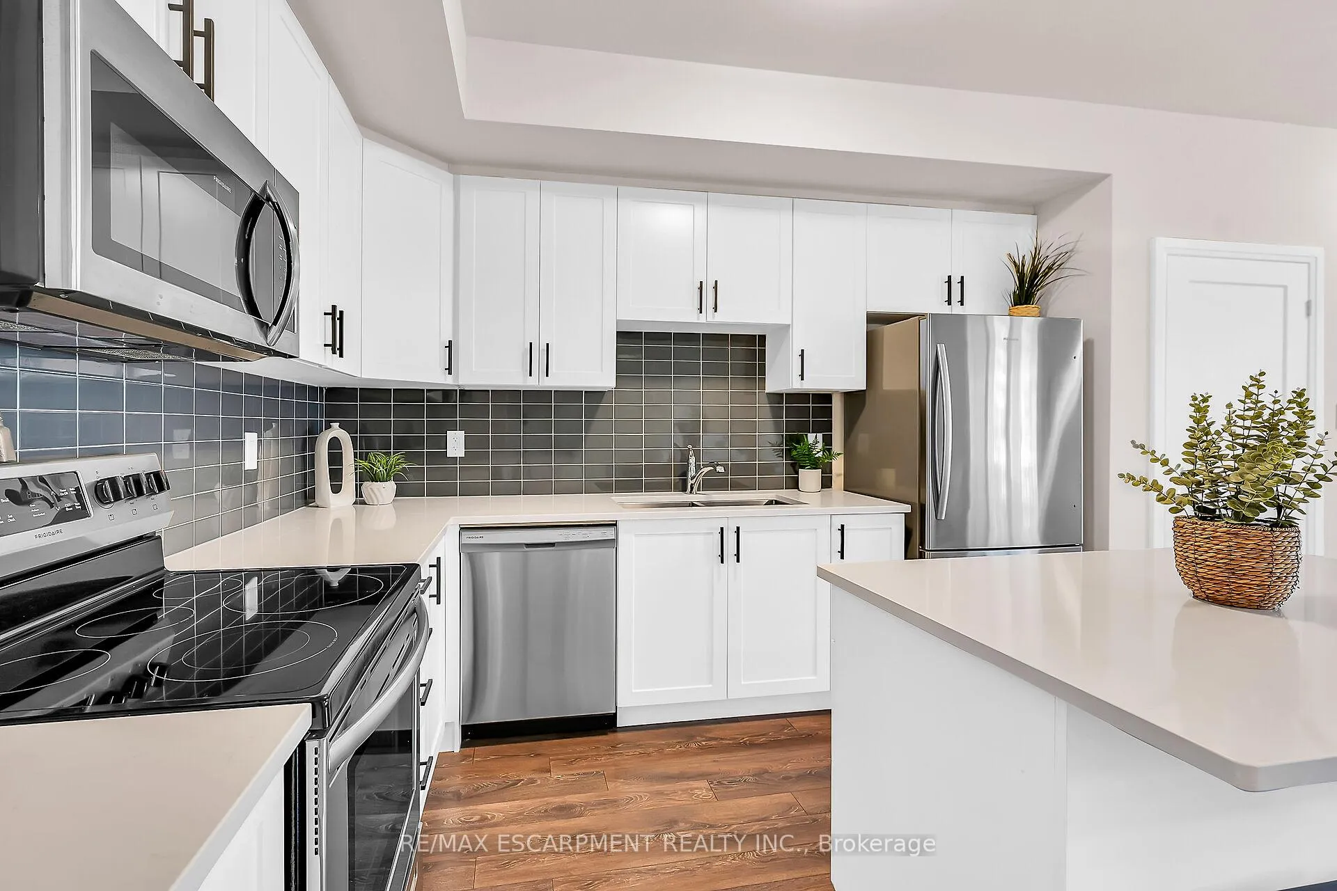 Photo 14 of Unit 35, 2 Willow Street, Brant, Paris — HOMEH