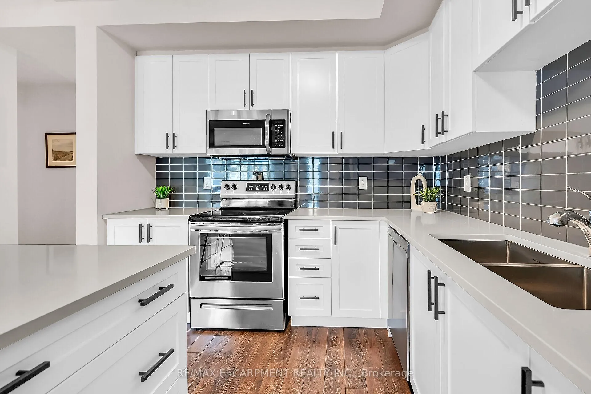Photo 18 of Unit 35, 2 Willow Street, Brant, Paris — HOMEH
