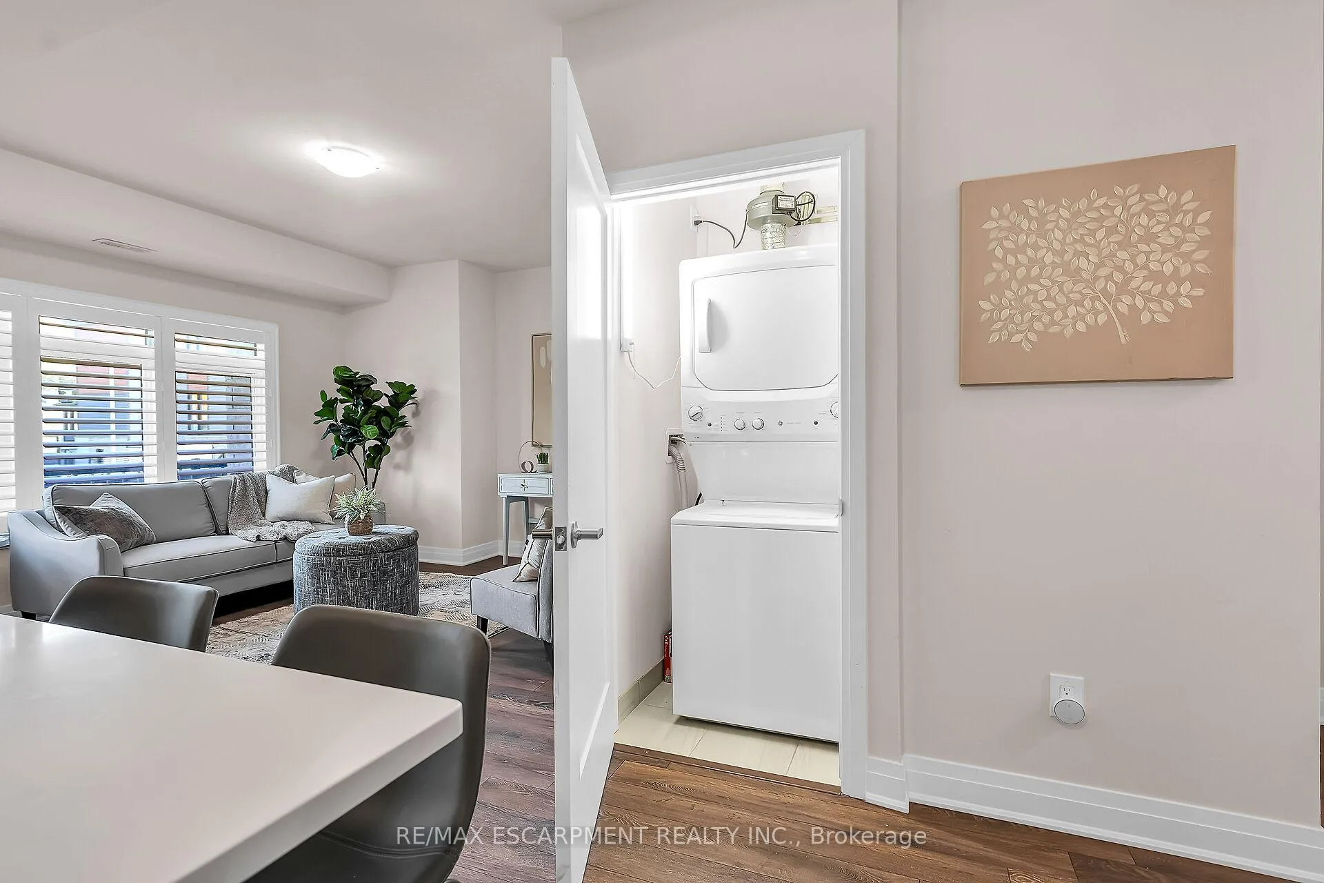Photo 19 of Unit 35, 2 Willow Street, Brant, Paris — HOMEH
