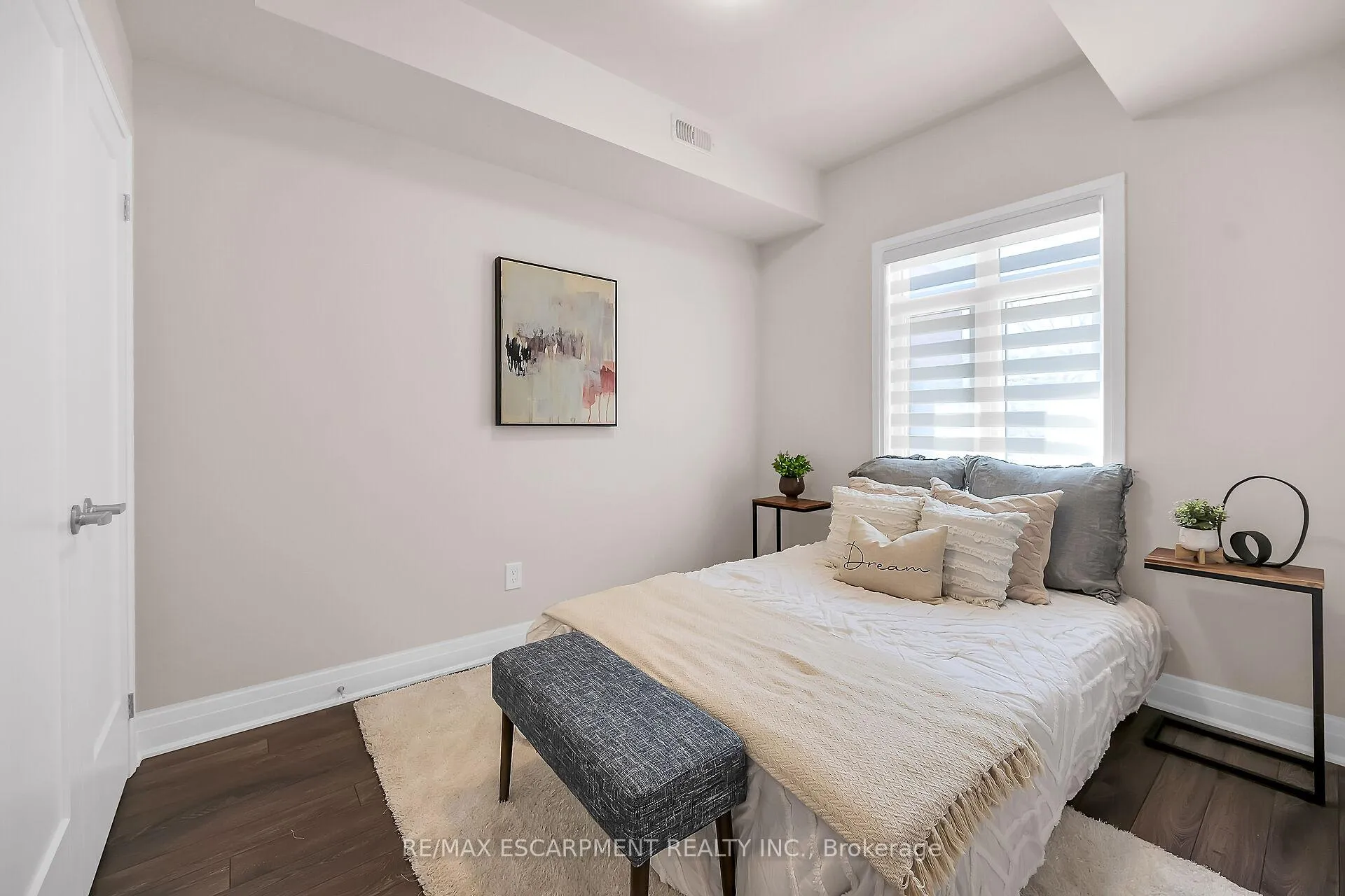 Photo 27 of Unit 35, 2 Willow Street, Brant, Paris — HOMEH
