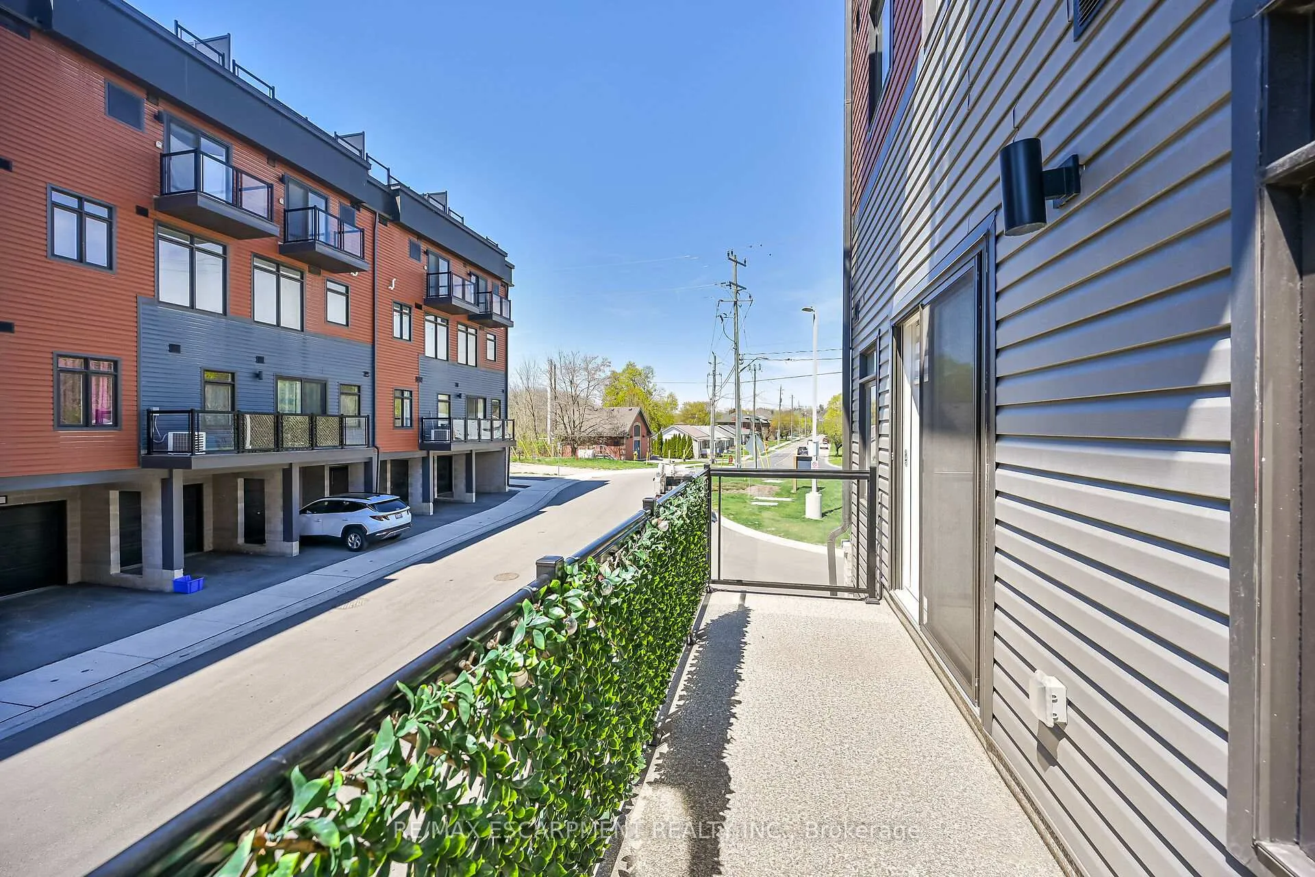 Photo 33 of Unit 35, 2 Willow Street, Brant, Paris — HOMEH