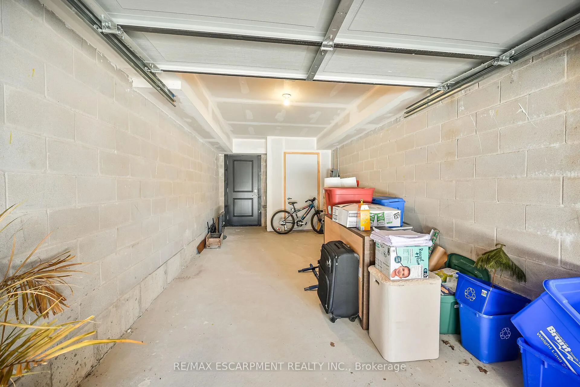 Photo 34 of Unit 35, 2 Willow Street, Brant, Paris — HOMEH