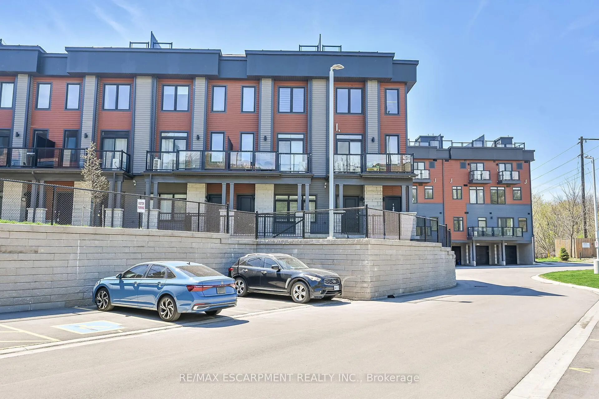 Photo 40 of Unit 35, 2 Willow Street, Brant, Paris — HOMEH