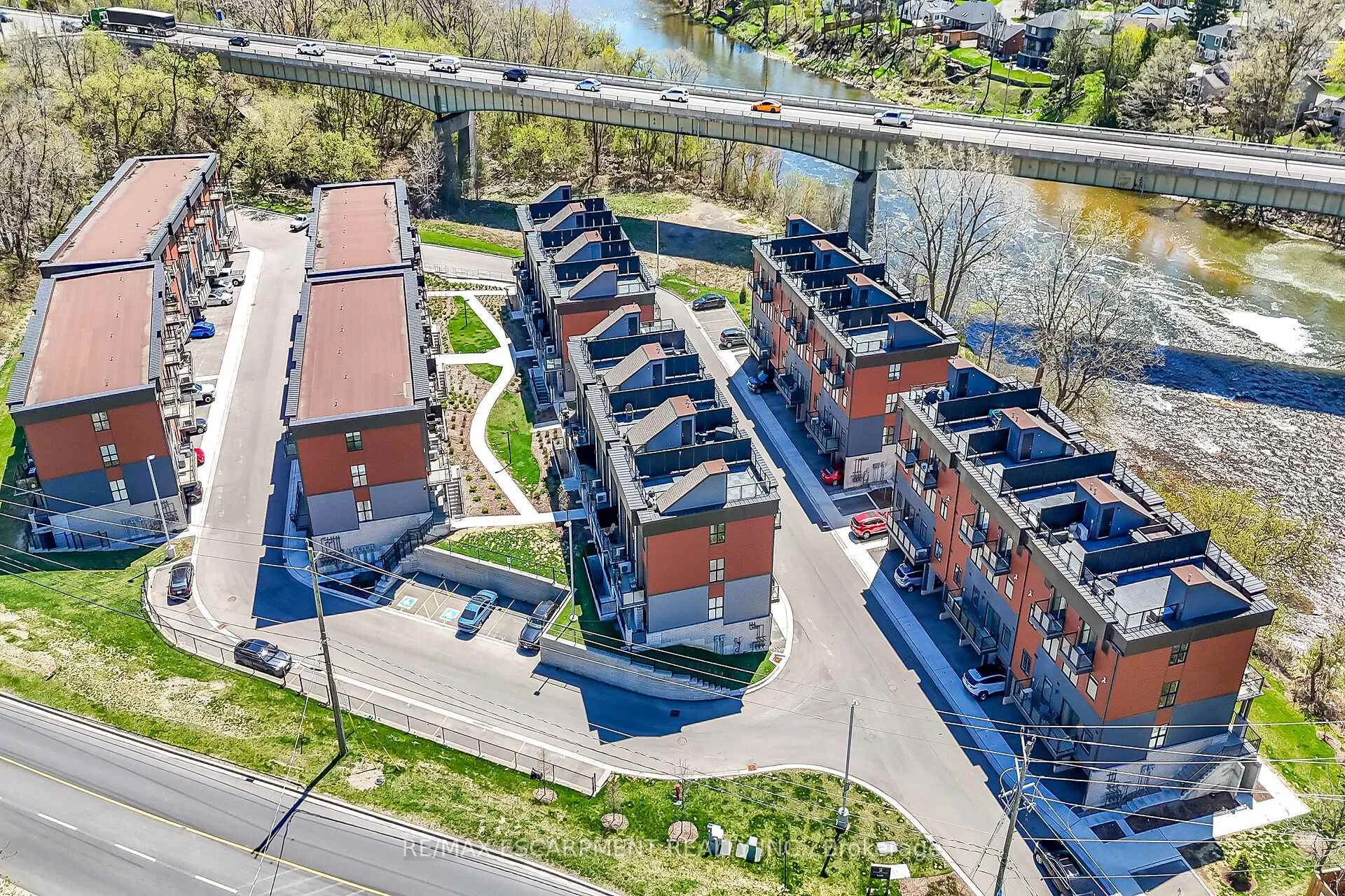 Photo 46 of Unit 35, 2 Willow Street, Brant, Paris — HOMEH
