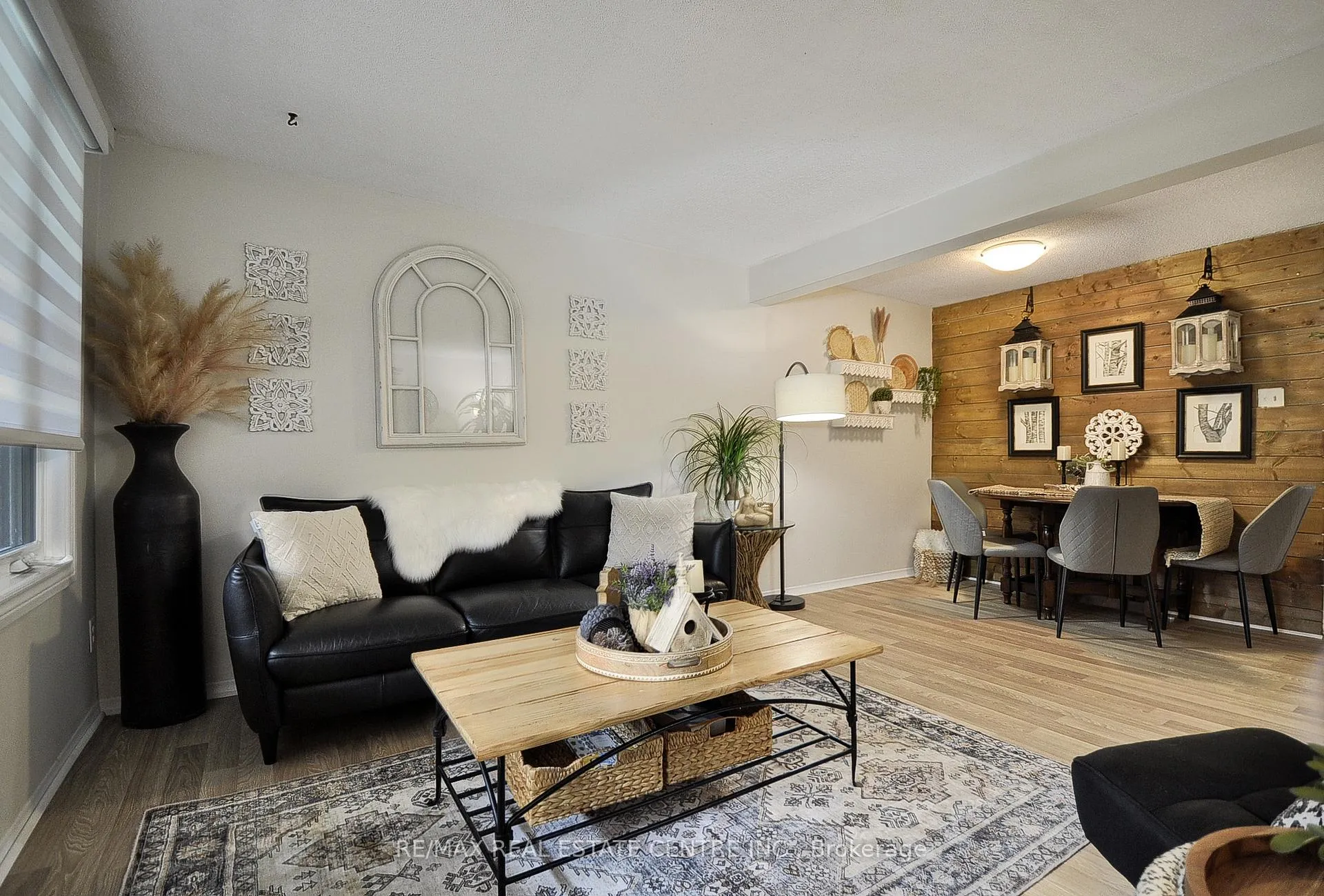 Photo 13 of 279 Sandowne Drive, Waterloo — HOMEH