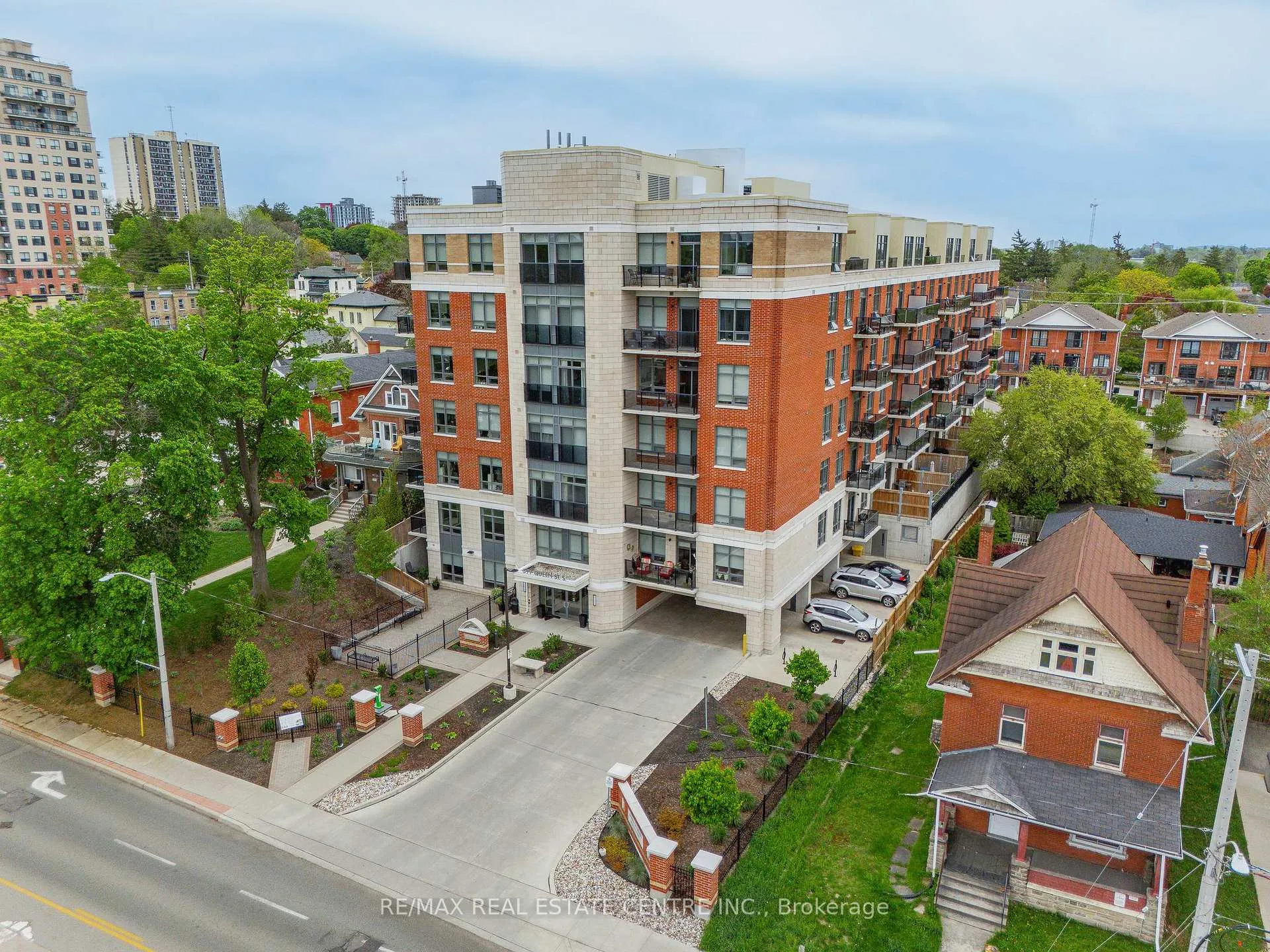 Photo 2 of Unit 202, 399 Queen Street S, Kitchener — HOMEH