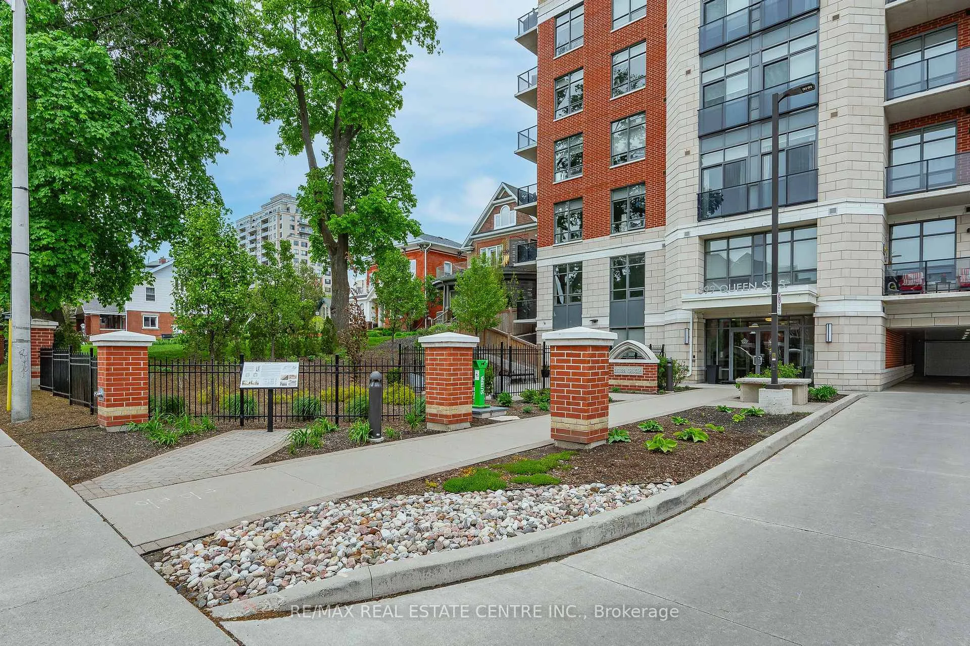 Photo 4 of Unit 202, 399 Queen Street S, Kitchener — HOMEH